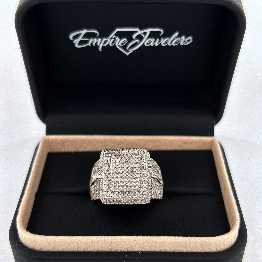 10K DIAMOND RING