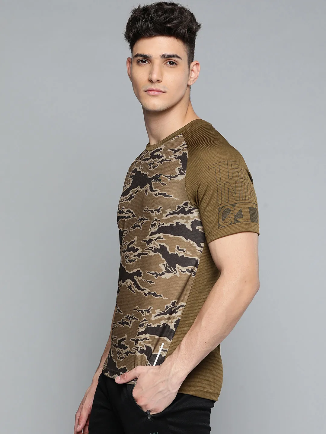 Alcis Men Olive Camouflage Print T-shirt
