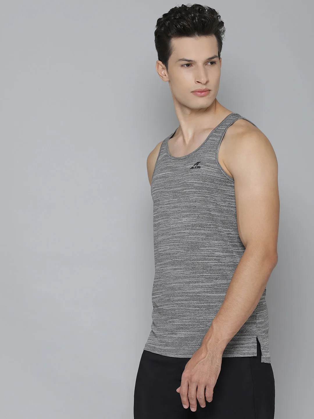 Alcis Men Solid Black Tshirts