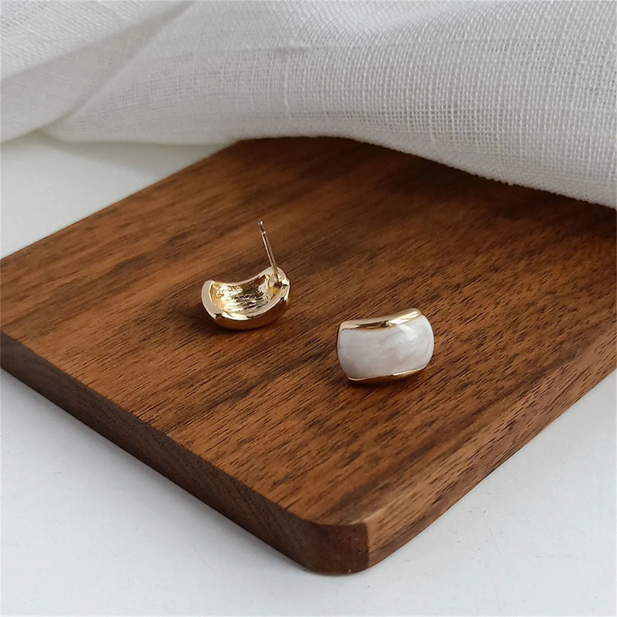 Beige Enamel & 18K Gold-Plated Curved Stud Earrings