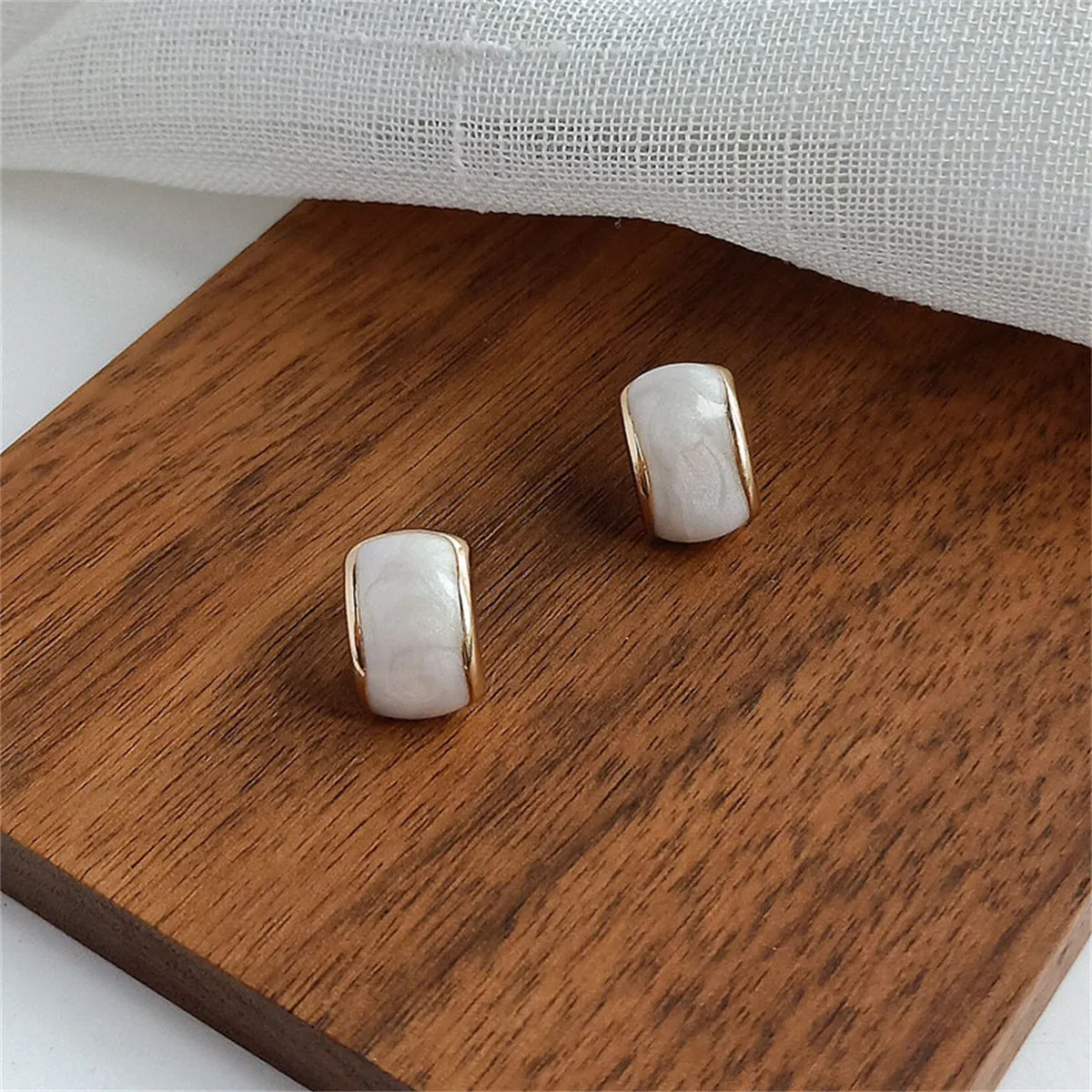 Beige Enamel & 18K Gold-Plated Curved Stud Earrings