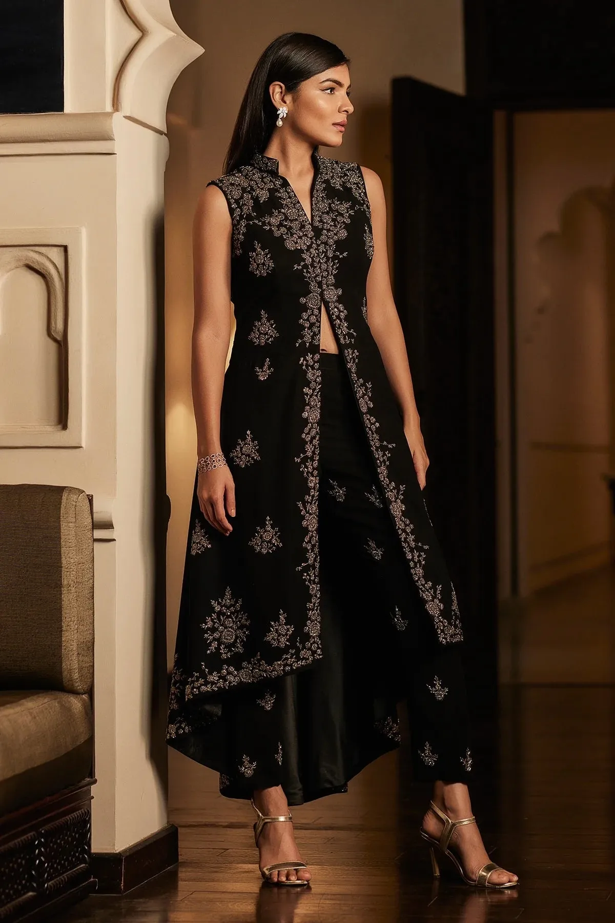 Black Appliqué Cape | Elegant and Stylish Evening Wear