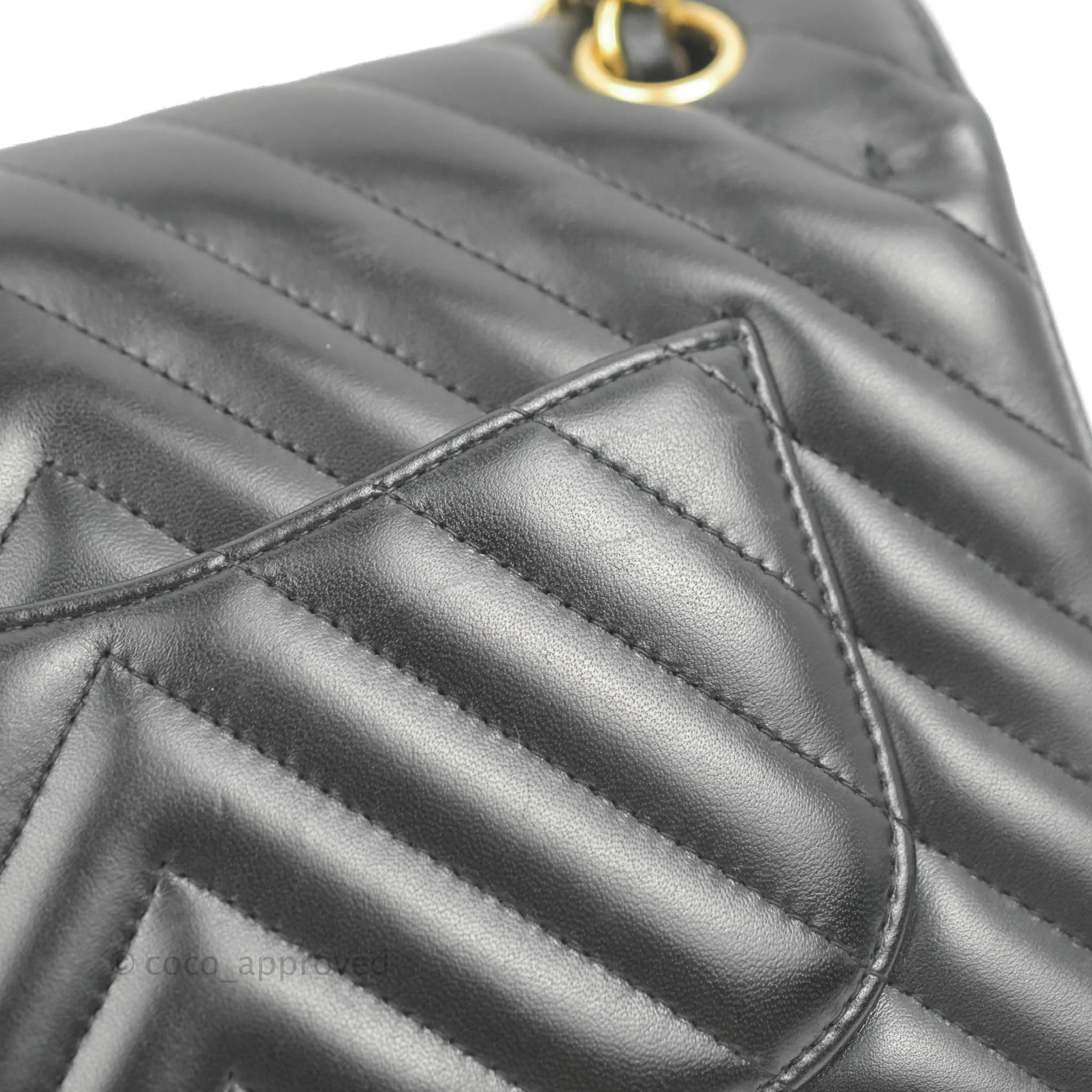 Chanel Classic Chevron S/M Small Double Flap Black Lambskin Gold Hardware