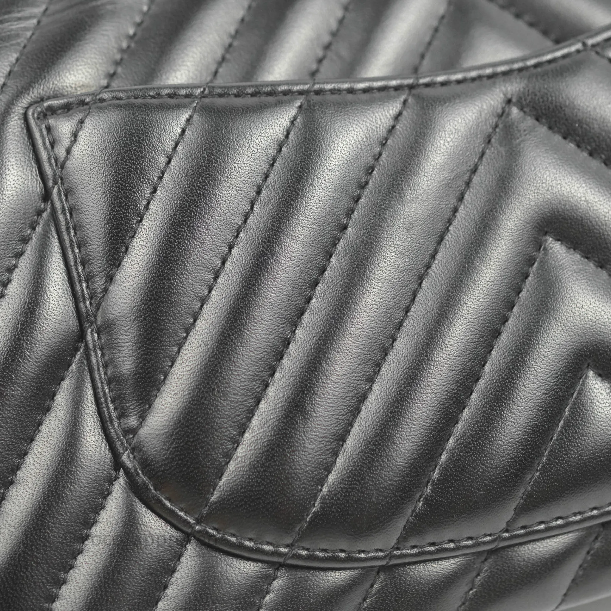 Chanel Classic Chevron S/M Small Double Flap Black Lambskin Gold Hardware
