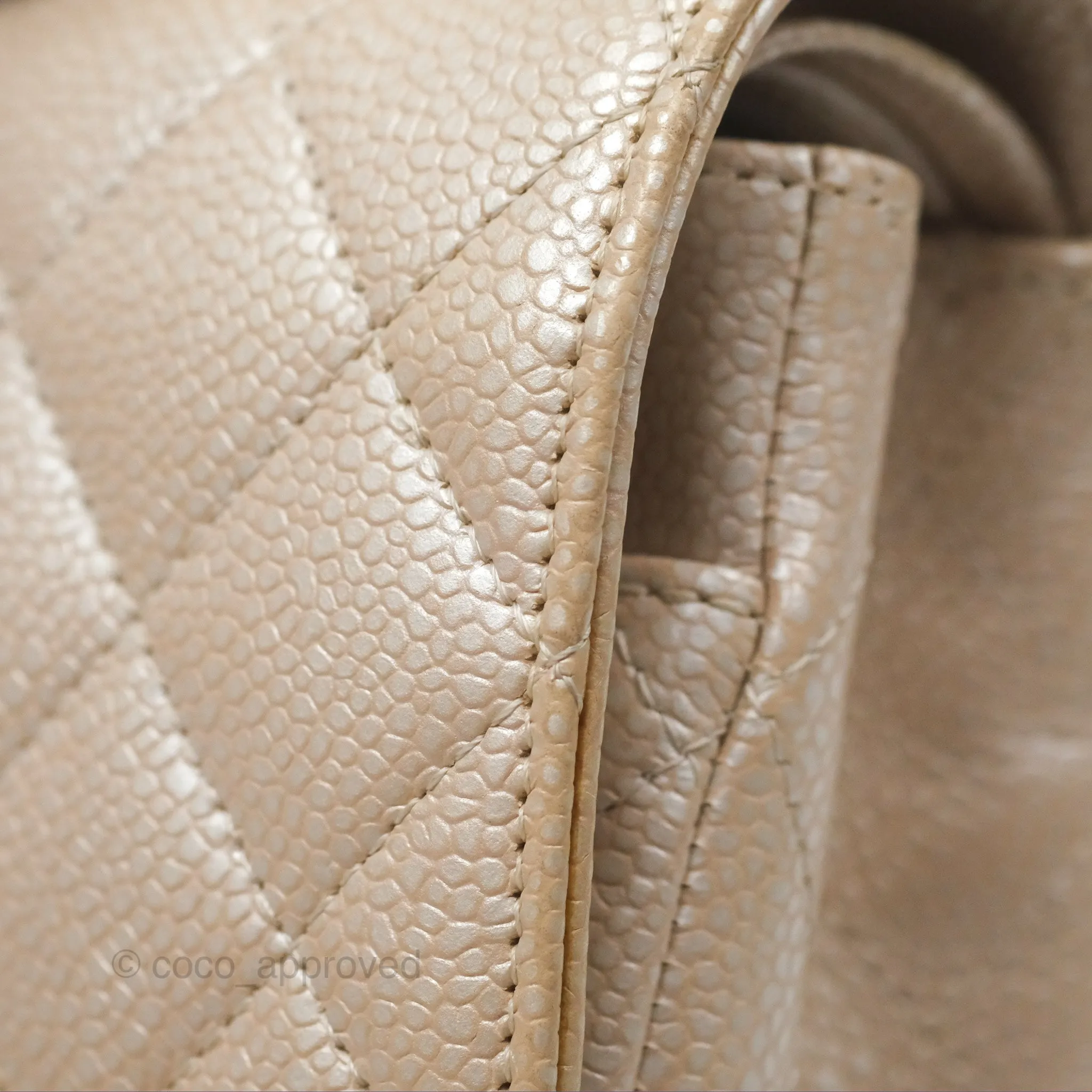 Chanel Classic M/L Medium Double Flap Iridescent Pearly Caviar Aged Gold Hardware⁣⁣