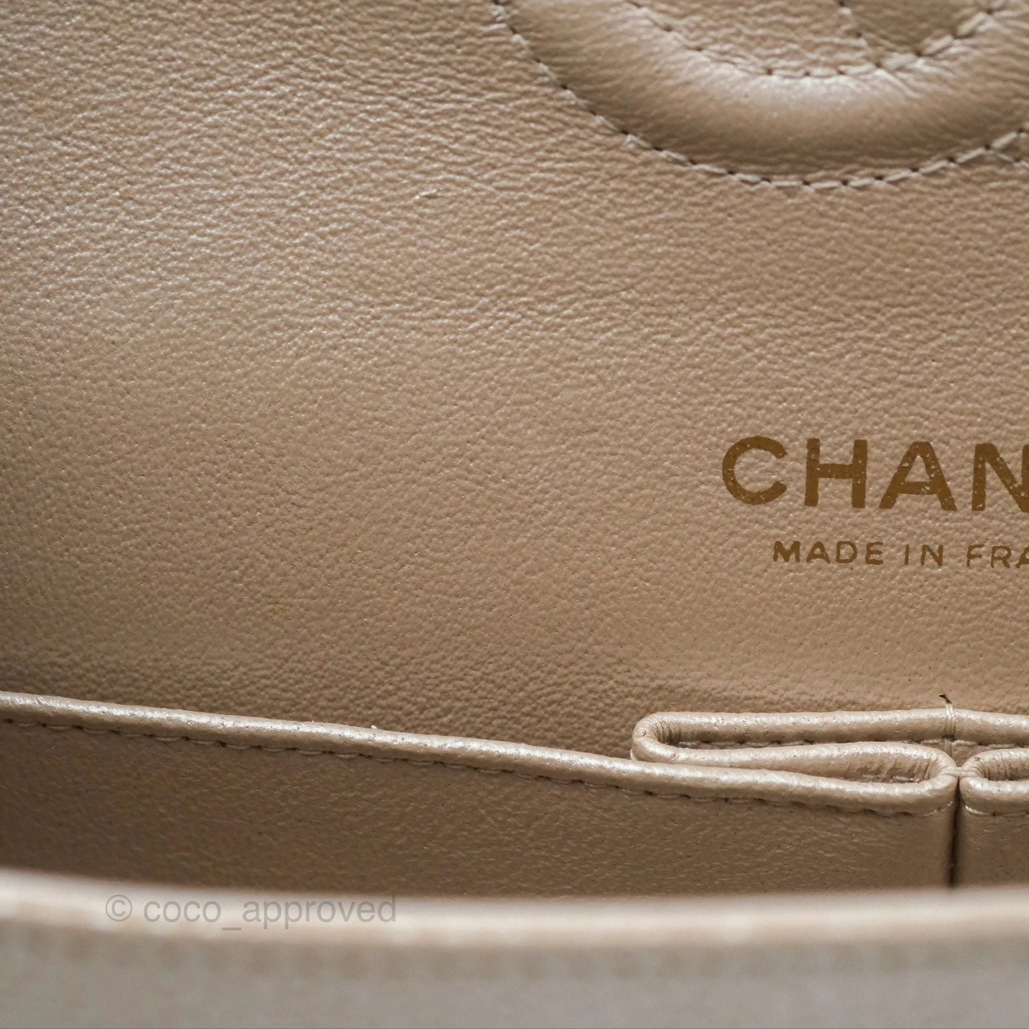 Chanel Classic M/L Medium Double Flap Iridescent Pearly Caviar Aged Gold Hardware⁣⁣