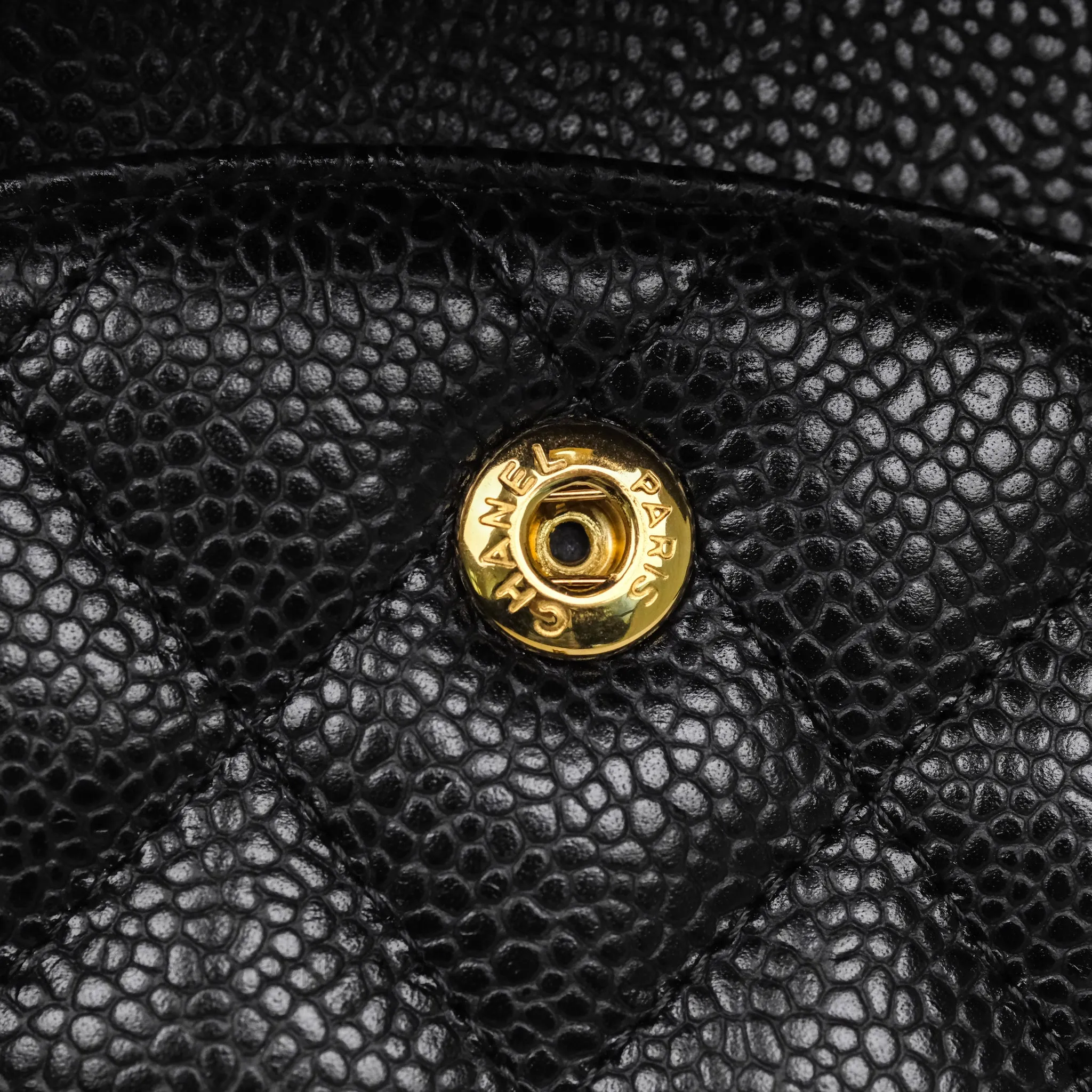 Chanel Classic M/L Medium Flap Quilted Black Caviar Gold Hardware