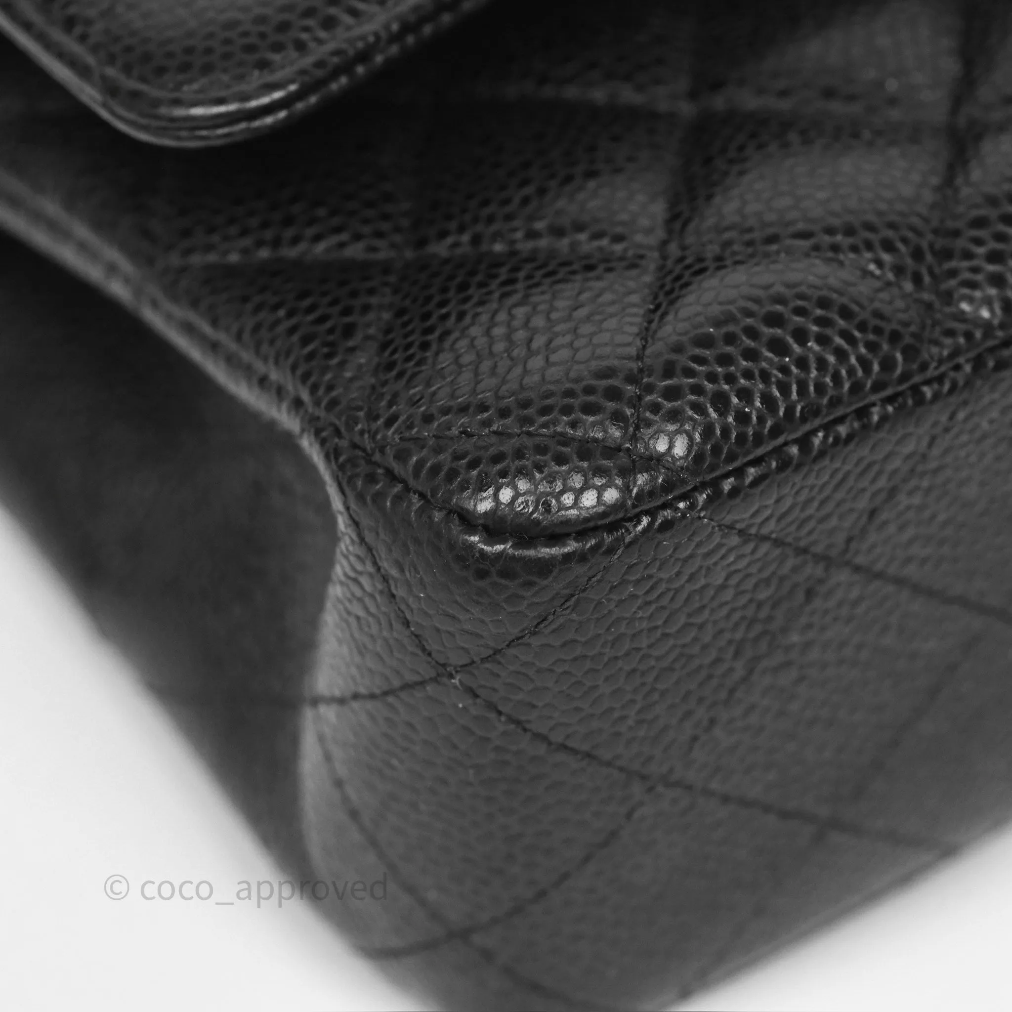 Chanel Classic M/L Medium Flap Quilted Black Caviar Gold Hardware