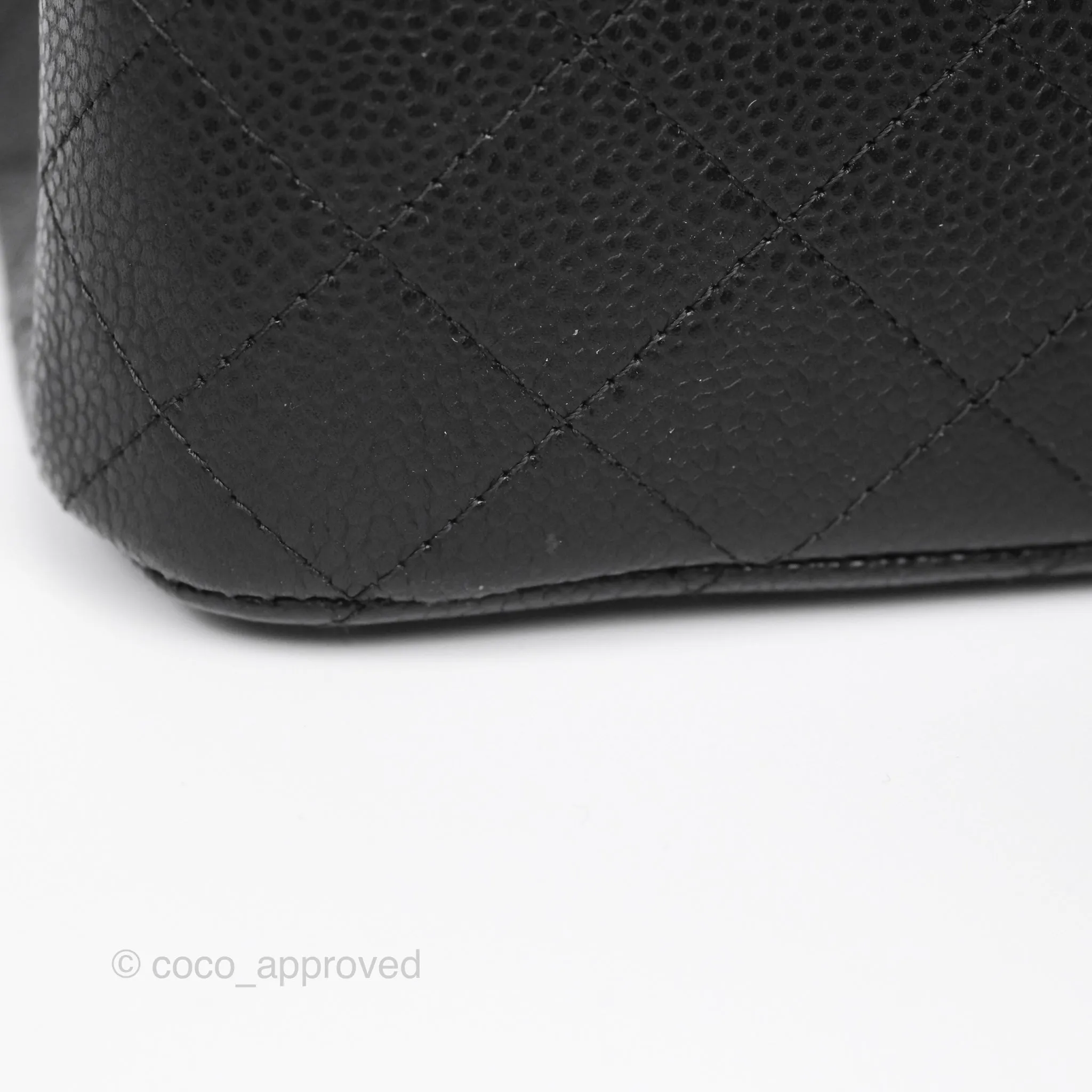 Chanel Classic M/L Medium Flap Quilted Black Caviar Gold Hardware