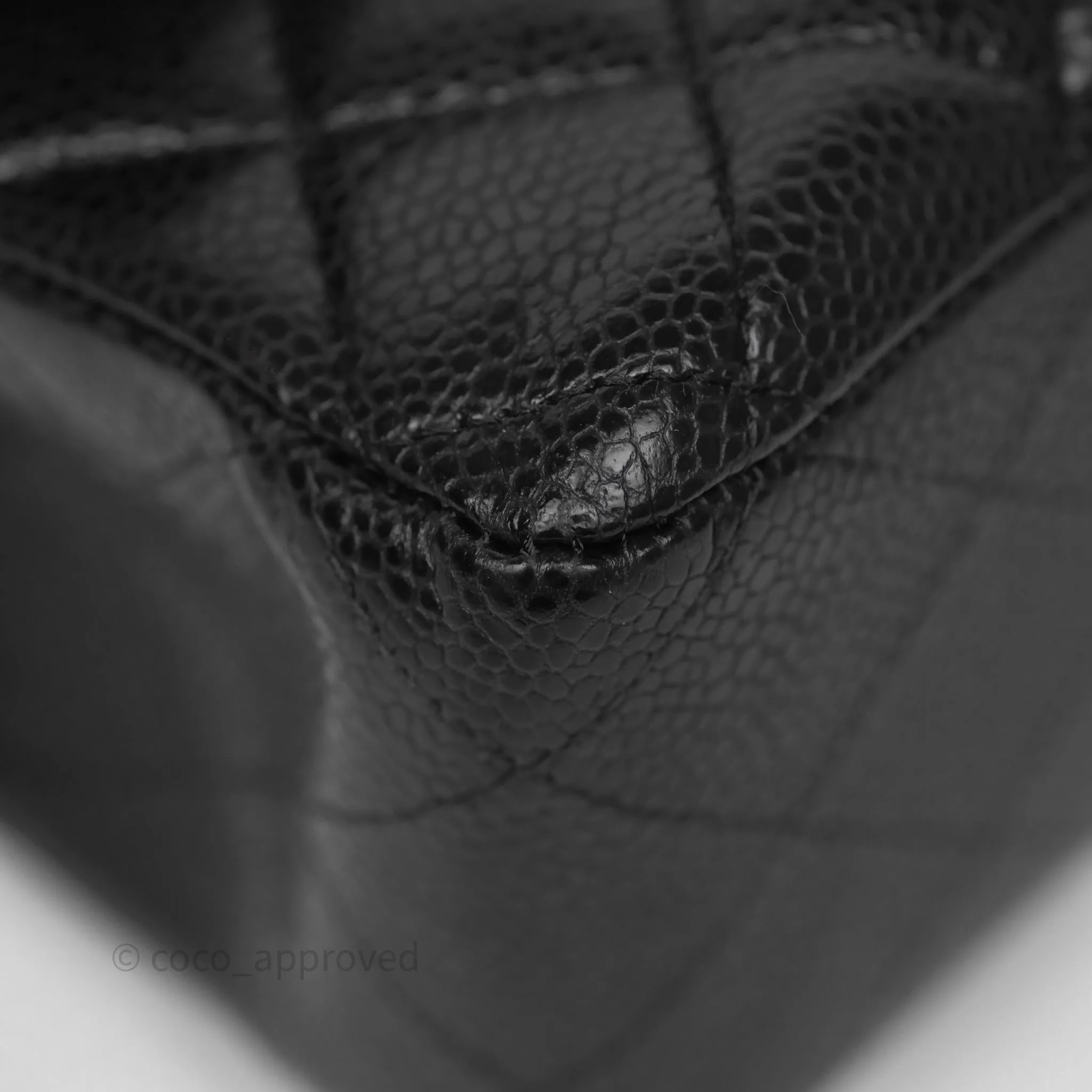 Chanel Classic M/L Medium Flap Quilted Black Caviar Gold Hardware