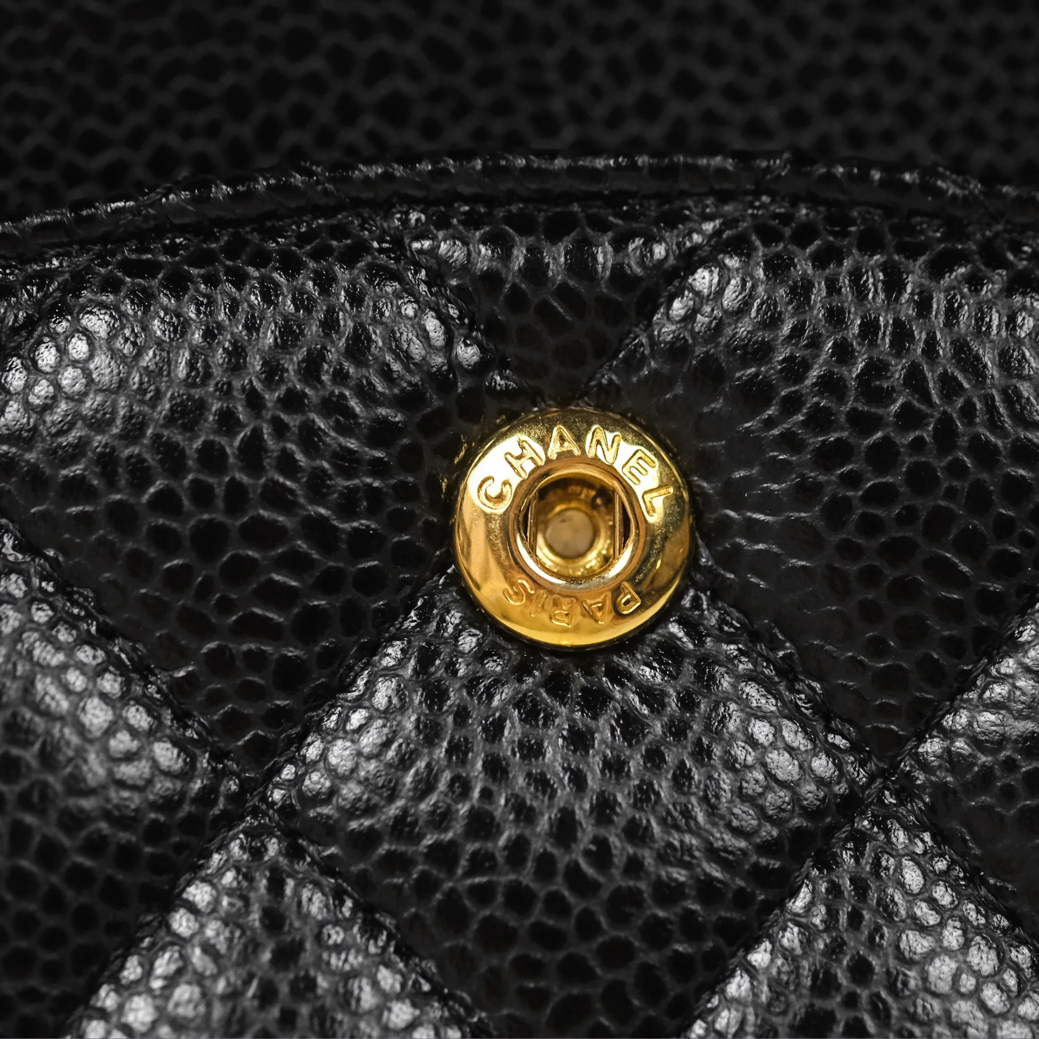 Chanel Classic M/L Medium Flap Quilted Black Caviar Gold Hardware
