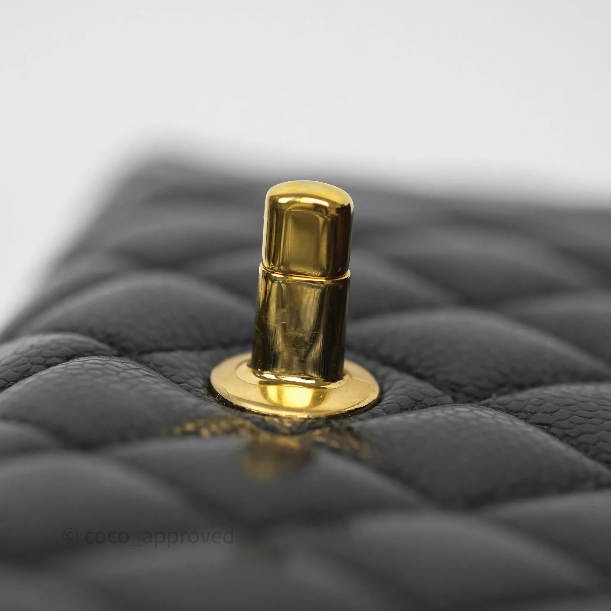 Chanel Classic M/L Medium Flap Quilted Black Caviar Gold Hardware