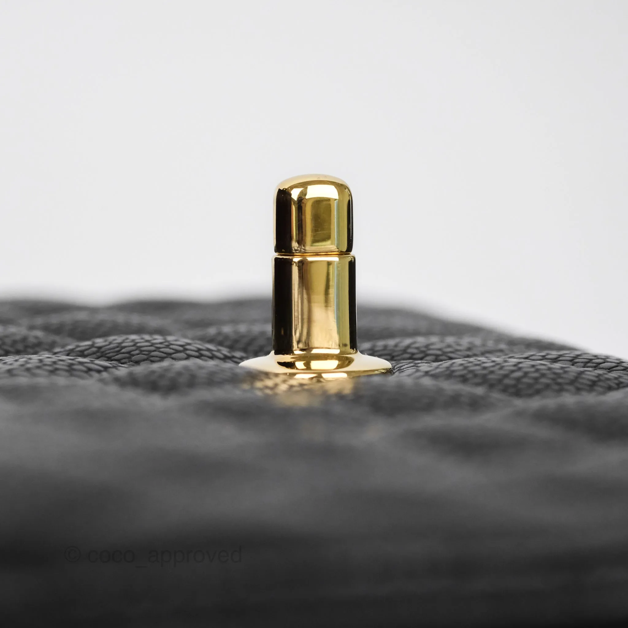 Chanel Classic M/L Medium Flap Quilted Black Caviar Gold Hardware