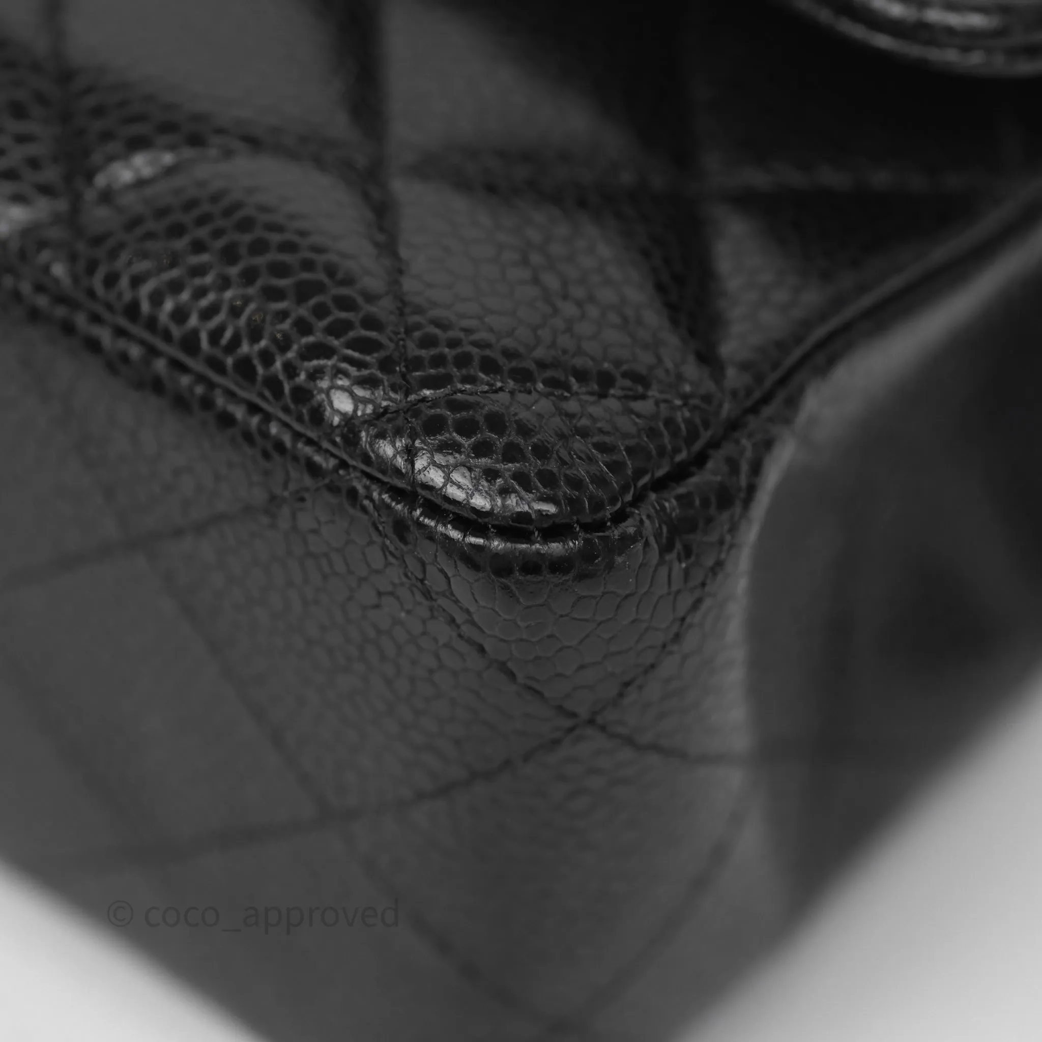 Chanel Classic M/L Medium Flap Quilted Black Caviar Gold Hardware