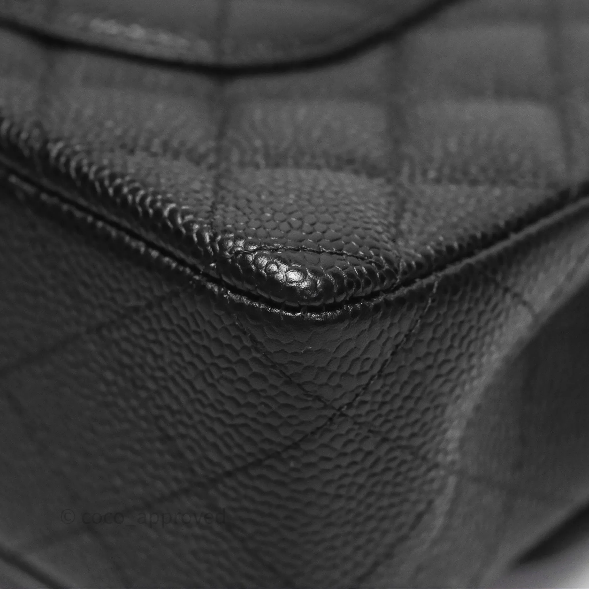 Chanel Classic M/L Medium Flap Quilted Black Caviar Gold Hardware