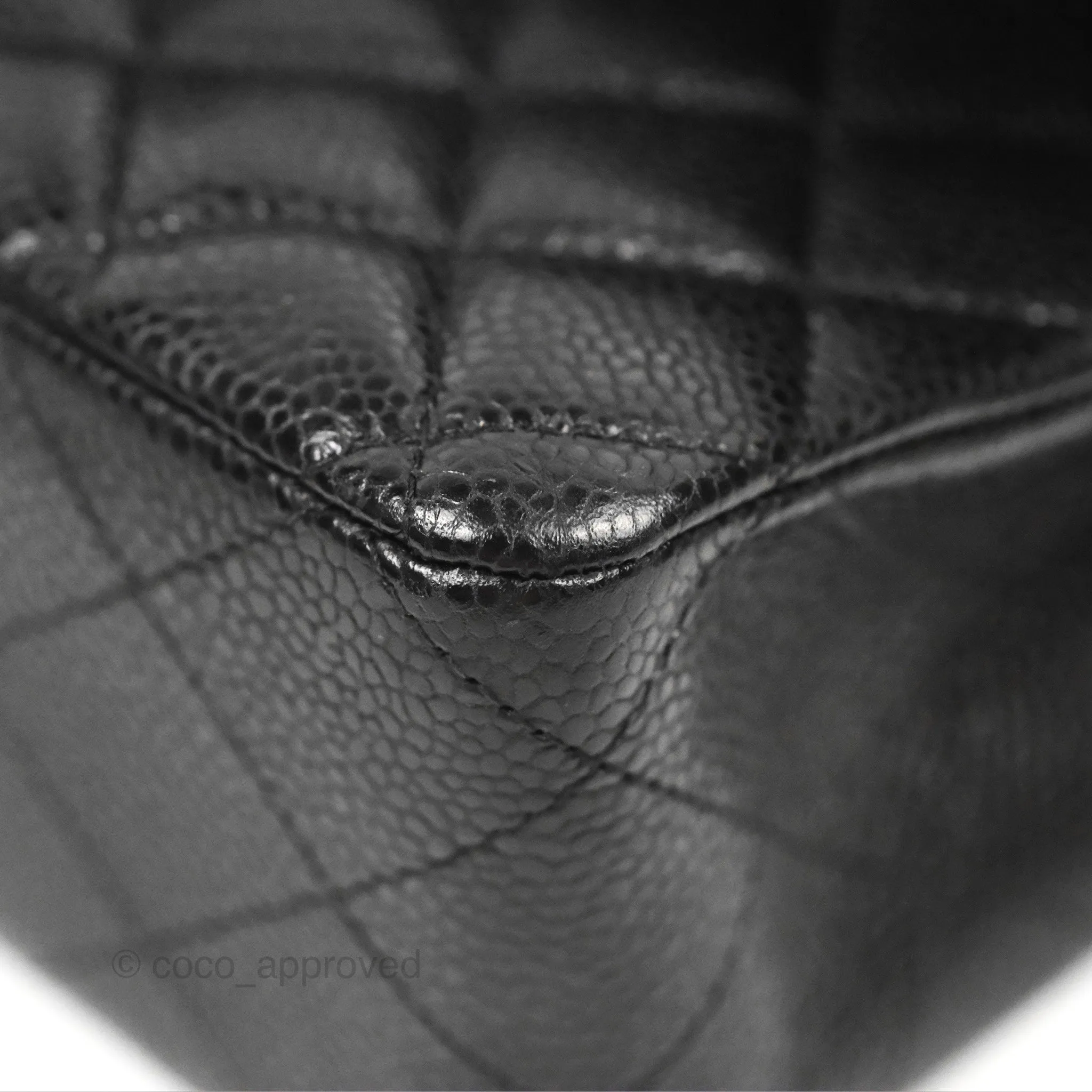 Chanel Classic M/L Medium Flap Quilted Black Caviar Silver Hardware