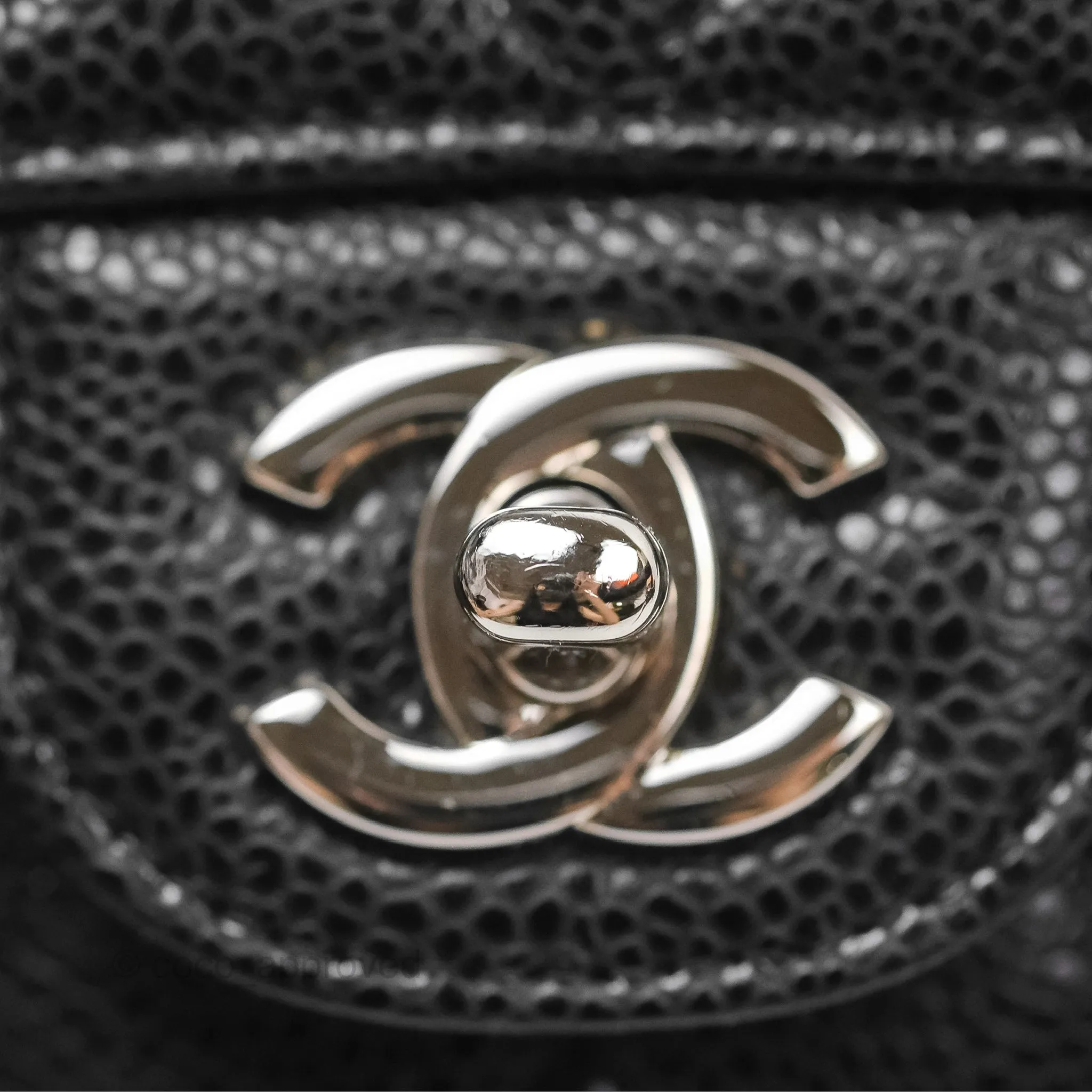 Chanel Classic M/L Medium Flap Quilted Black Caviar Silver Hardware