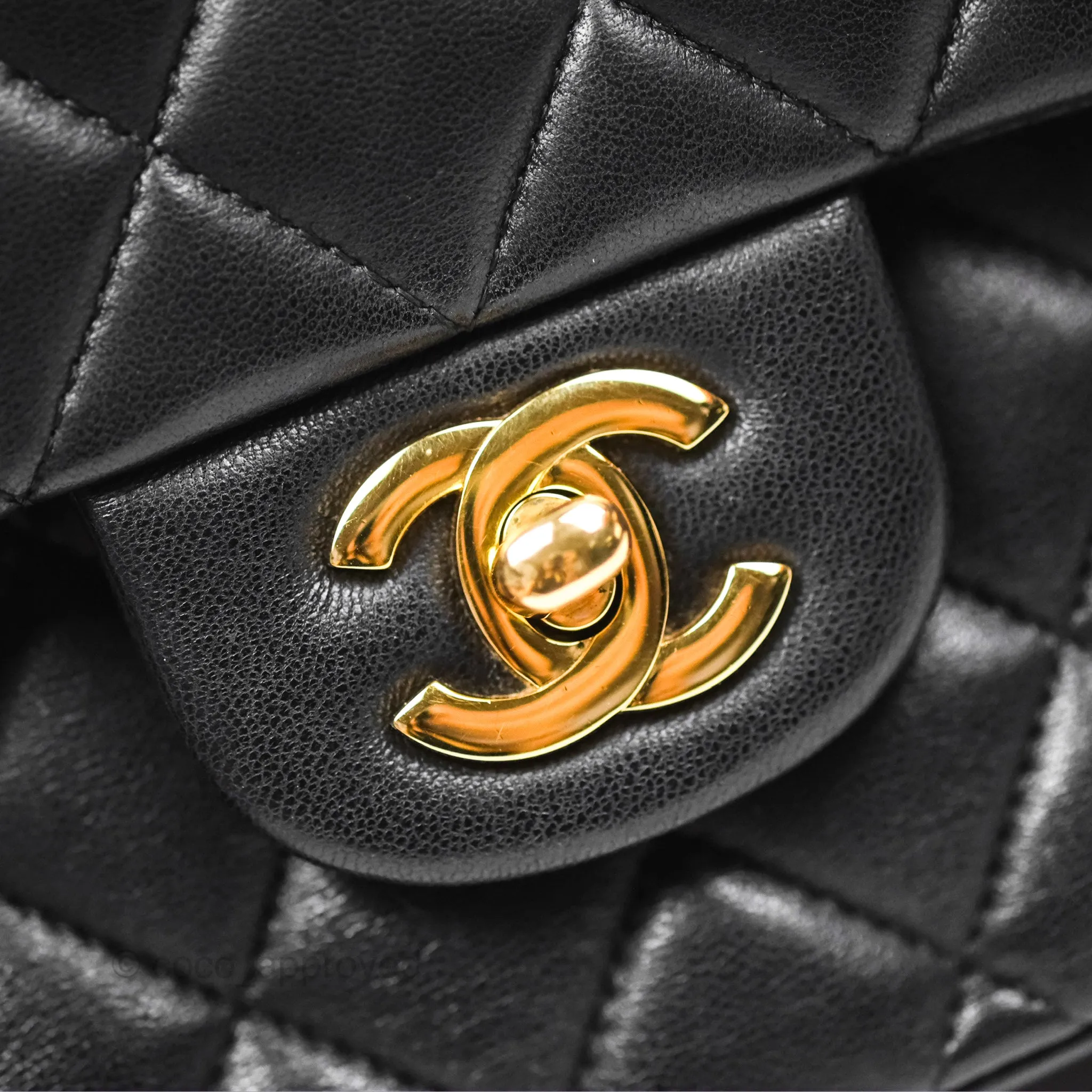 Chanel Classic M/L Medium Flap Quilted Black Lambskin Gold Hardware
