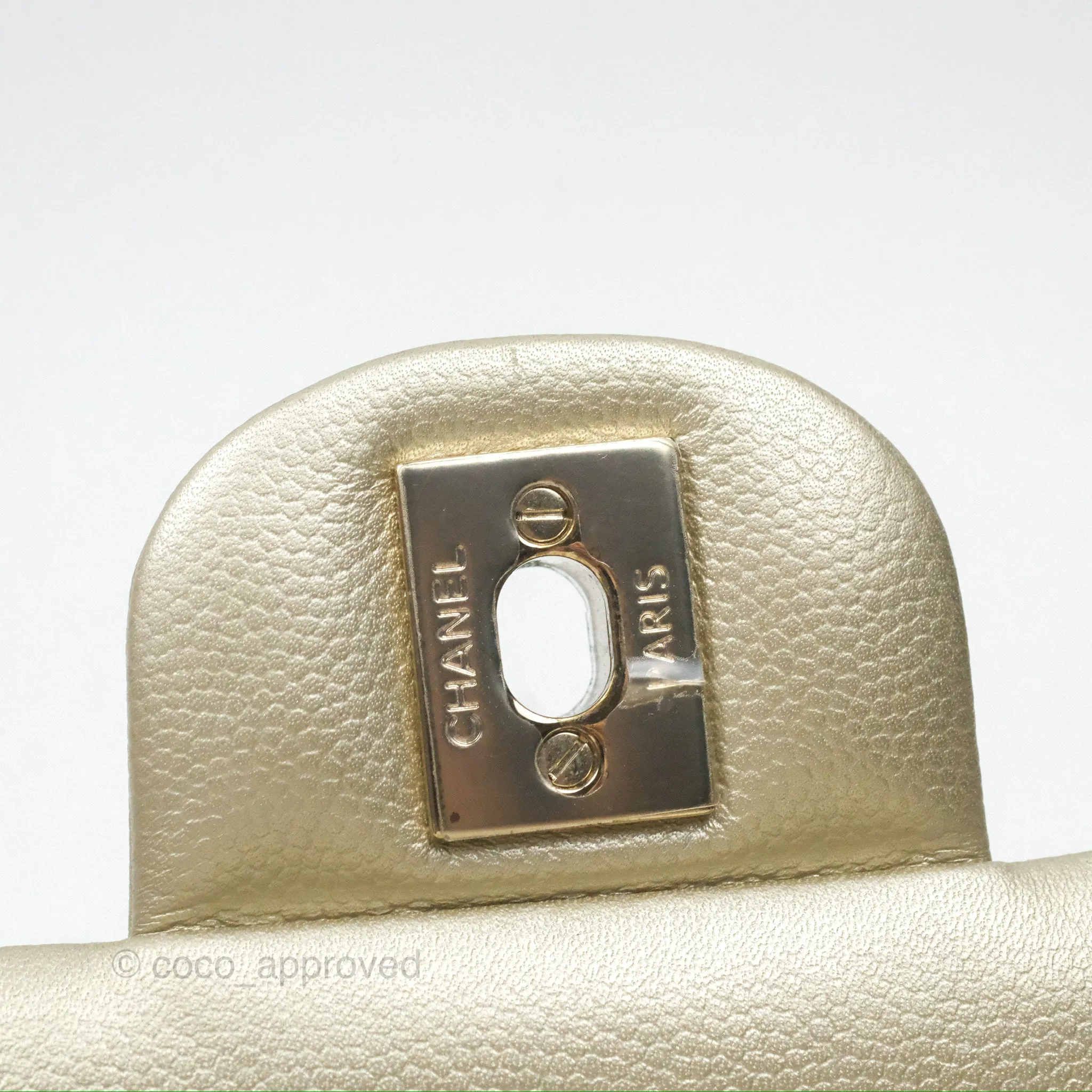 Chanel Classic M/L Medium Flap Quilted Gold Caviar Gold Gold Hardware