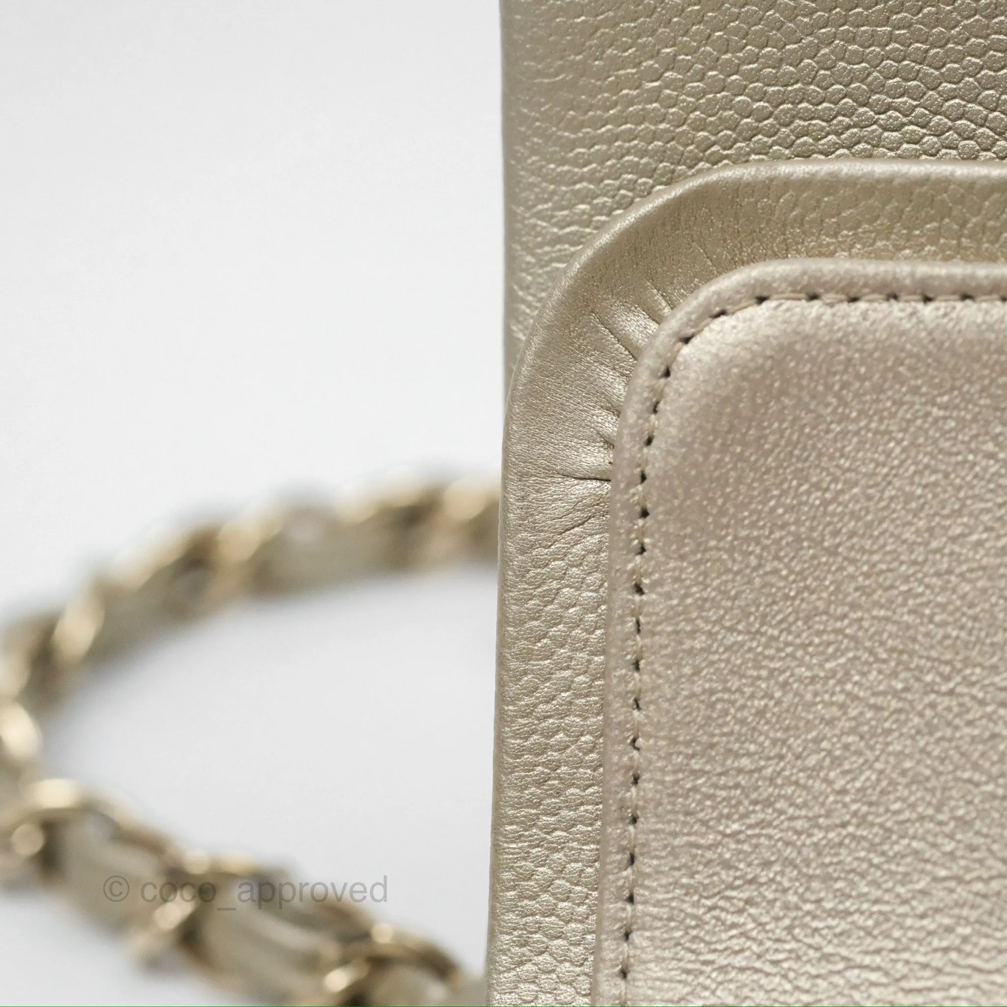 Chanel Classic M/L Medium Flap Quilted Gold Caviar Gold Gold Hardware