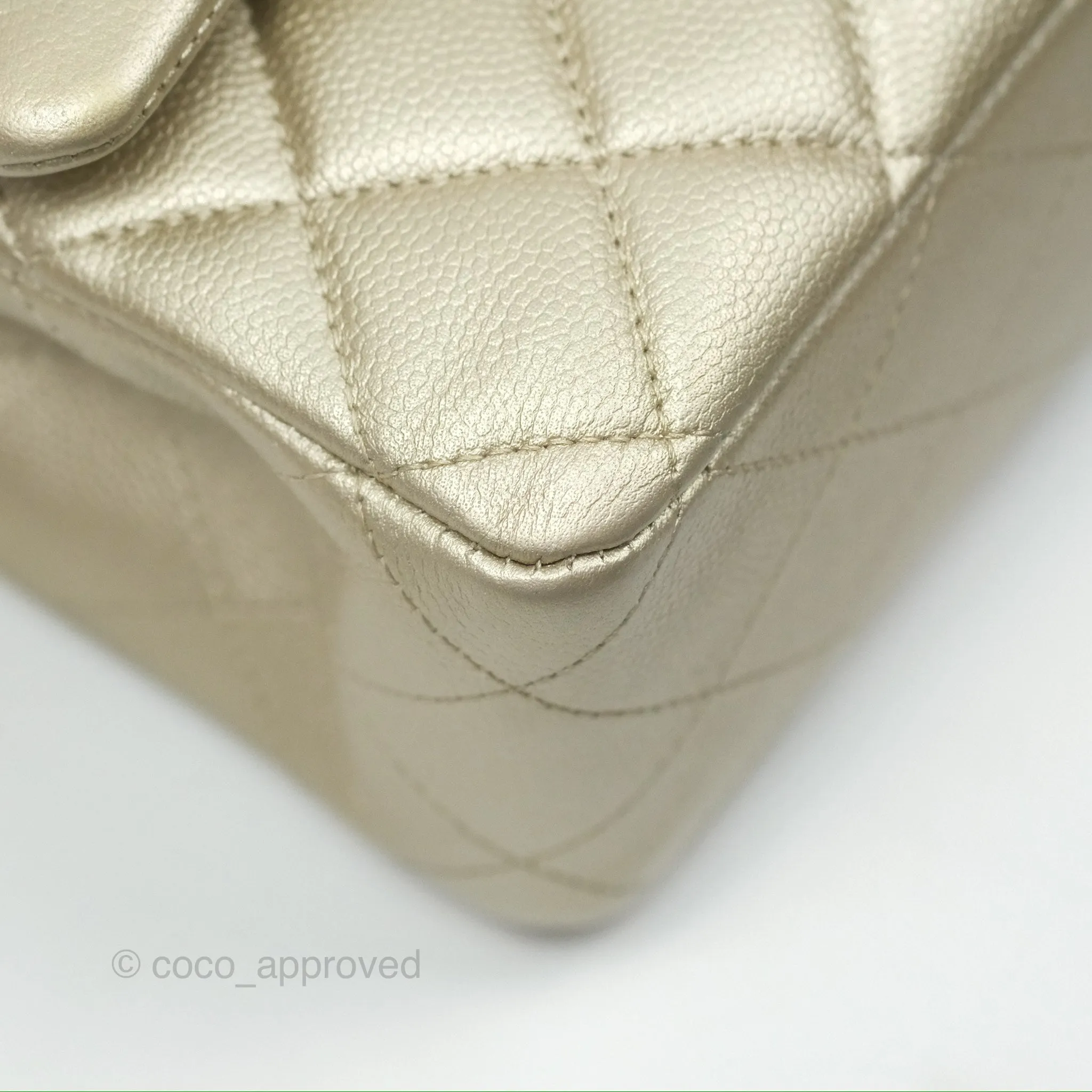 Chanel Classic M/L Medium Flap Quilted Gold Caviar Gold Gold Hardware
