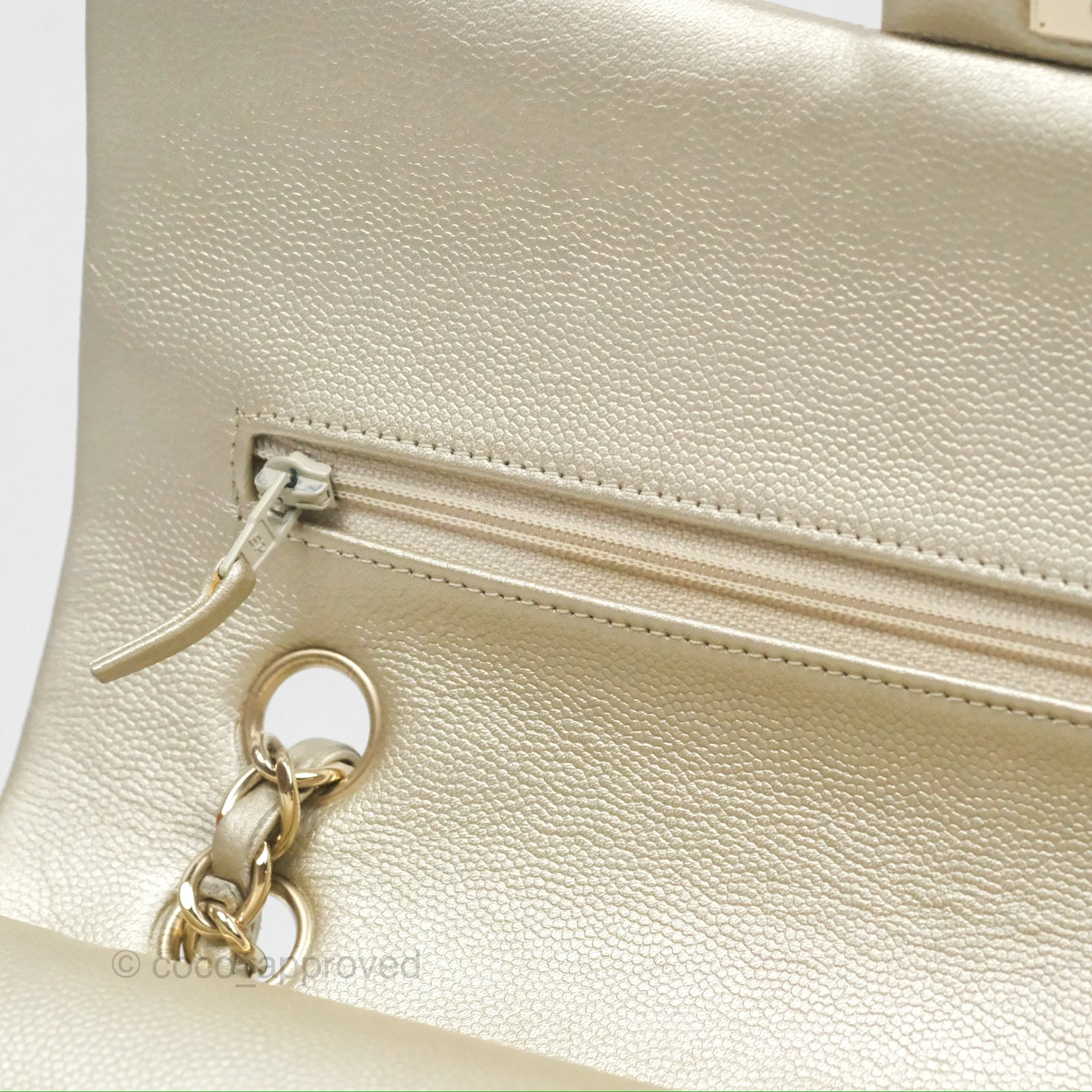 Chanel Classic M/L Medium Flap Quilted Gold Caviar Gold Gold Hardware