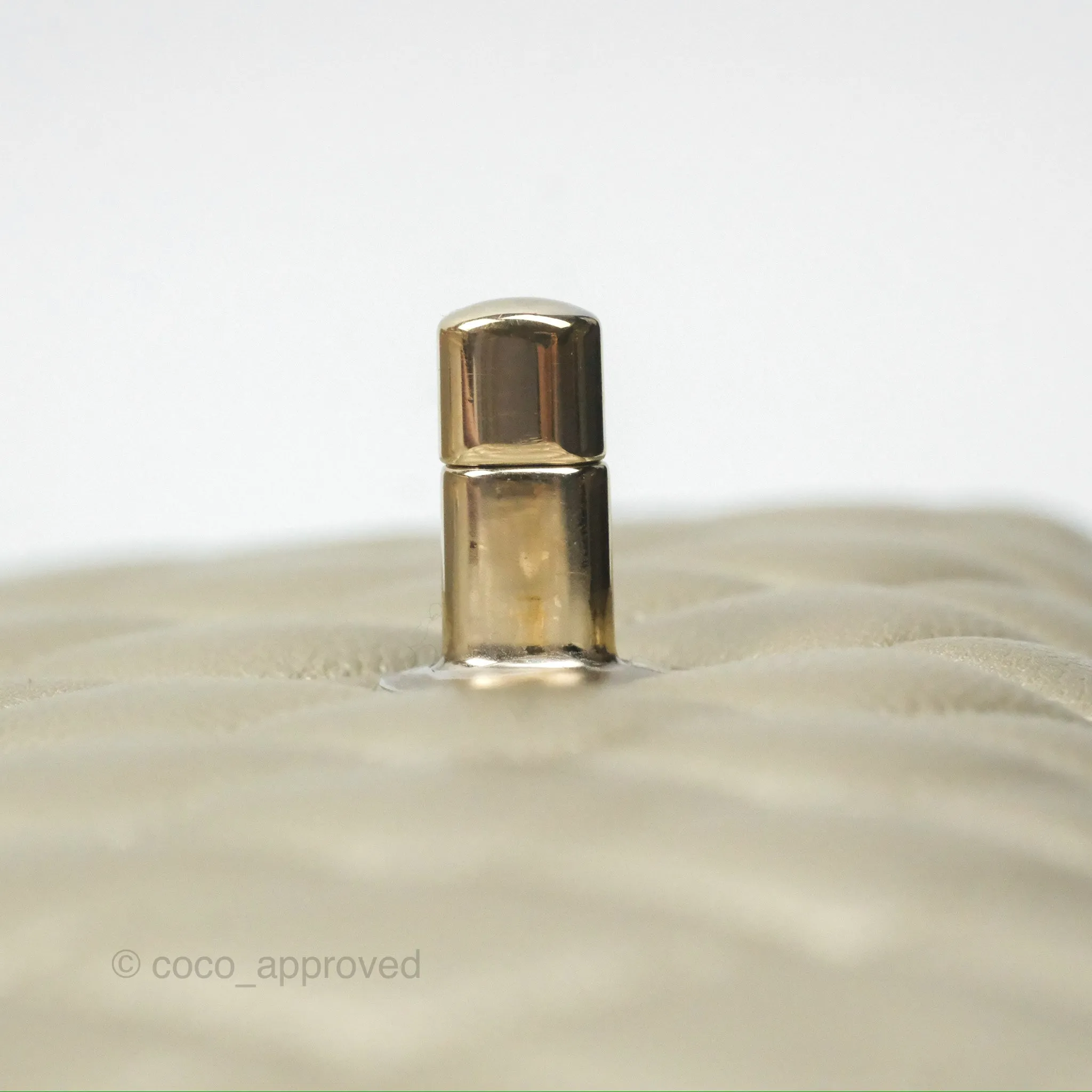 Chanel Classic M/L Medium Flap Quilted Gold Caviar Gold Gold Hardware
