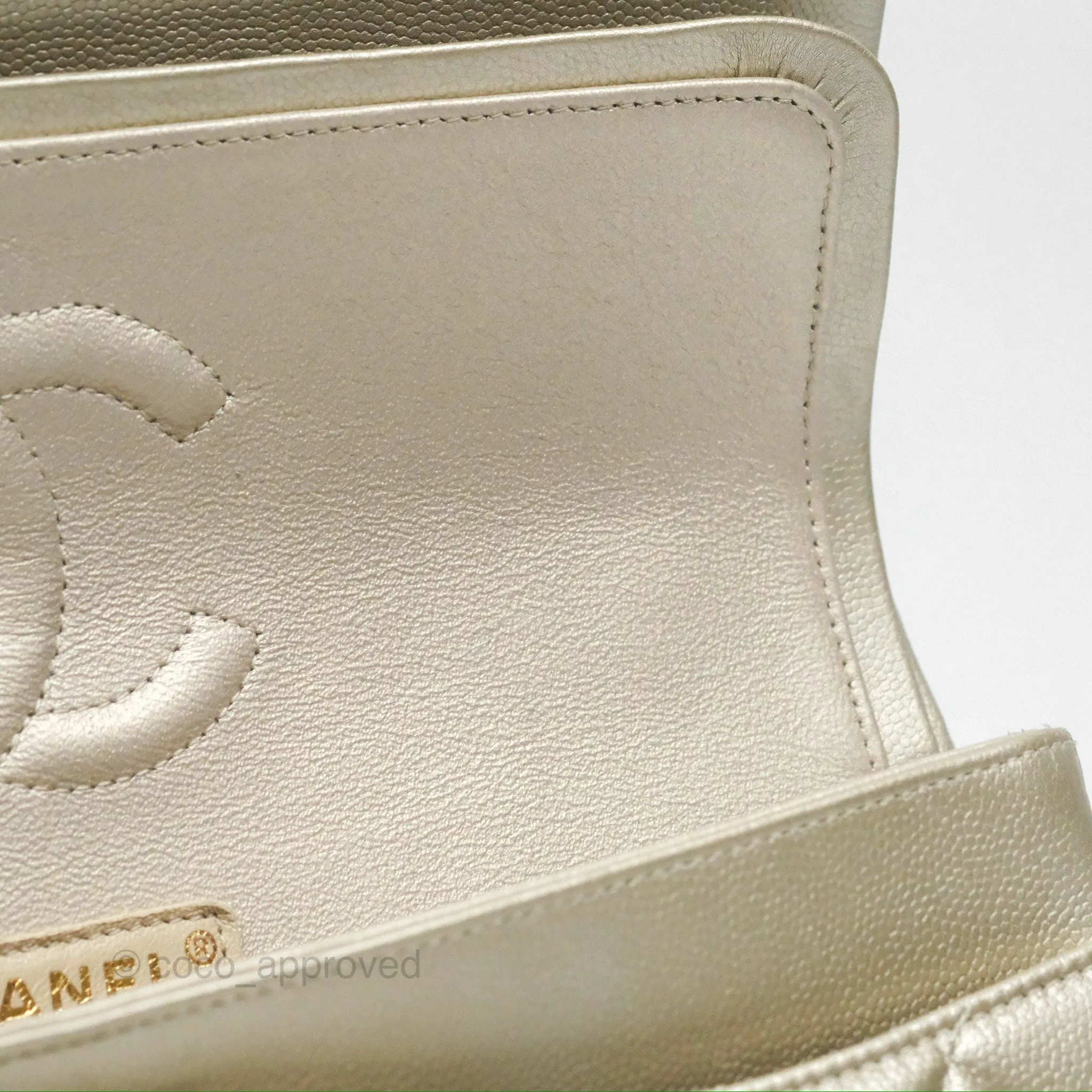 Chanel Classic M/L Medium Flap Quilted Gold Caviar Gold Gold Hardware