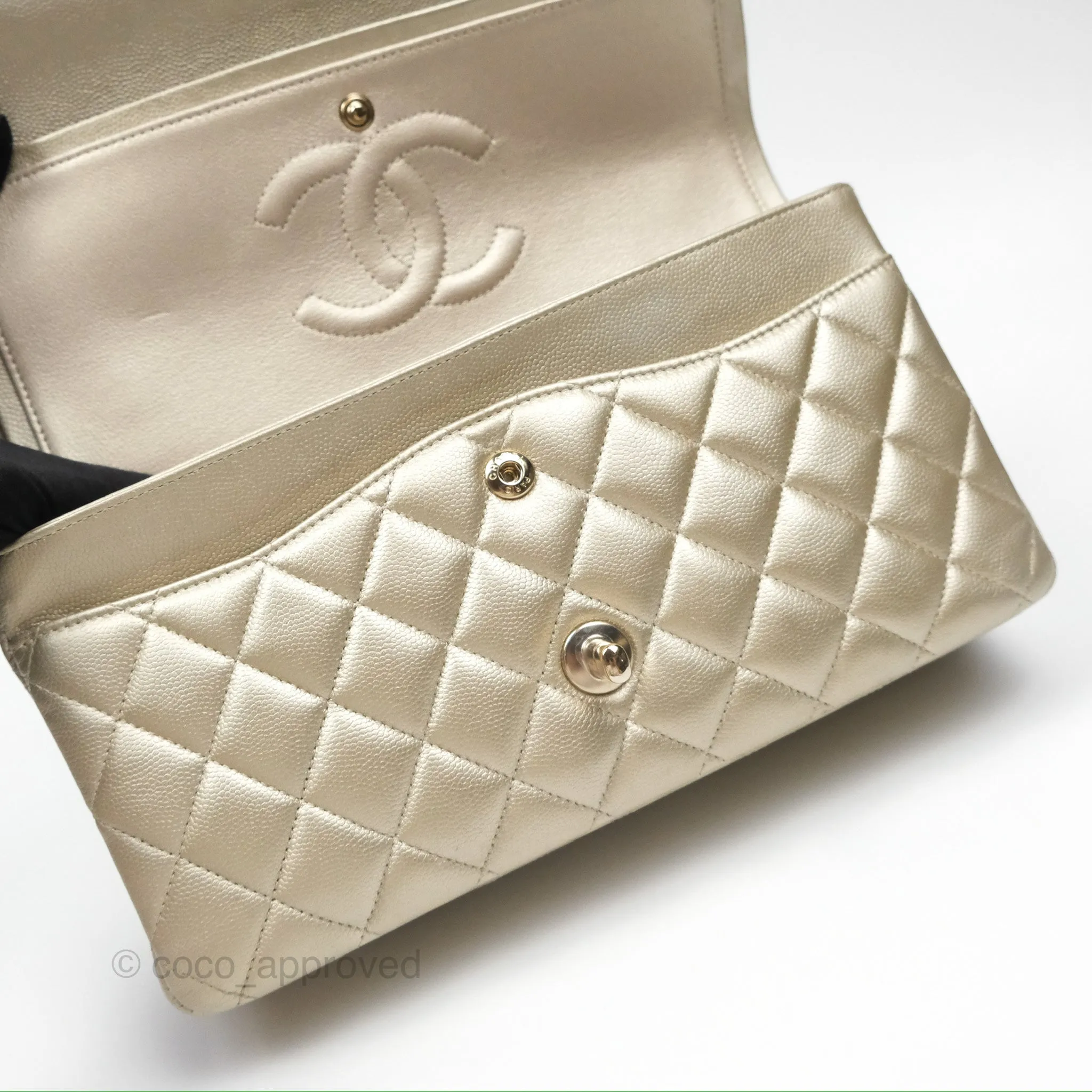 Chanel Classic M/L Medium Flap Quilted Gold Caviar Gold Gold Hardware