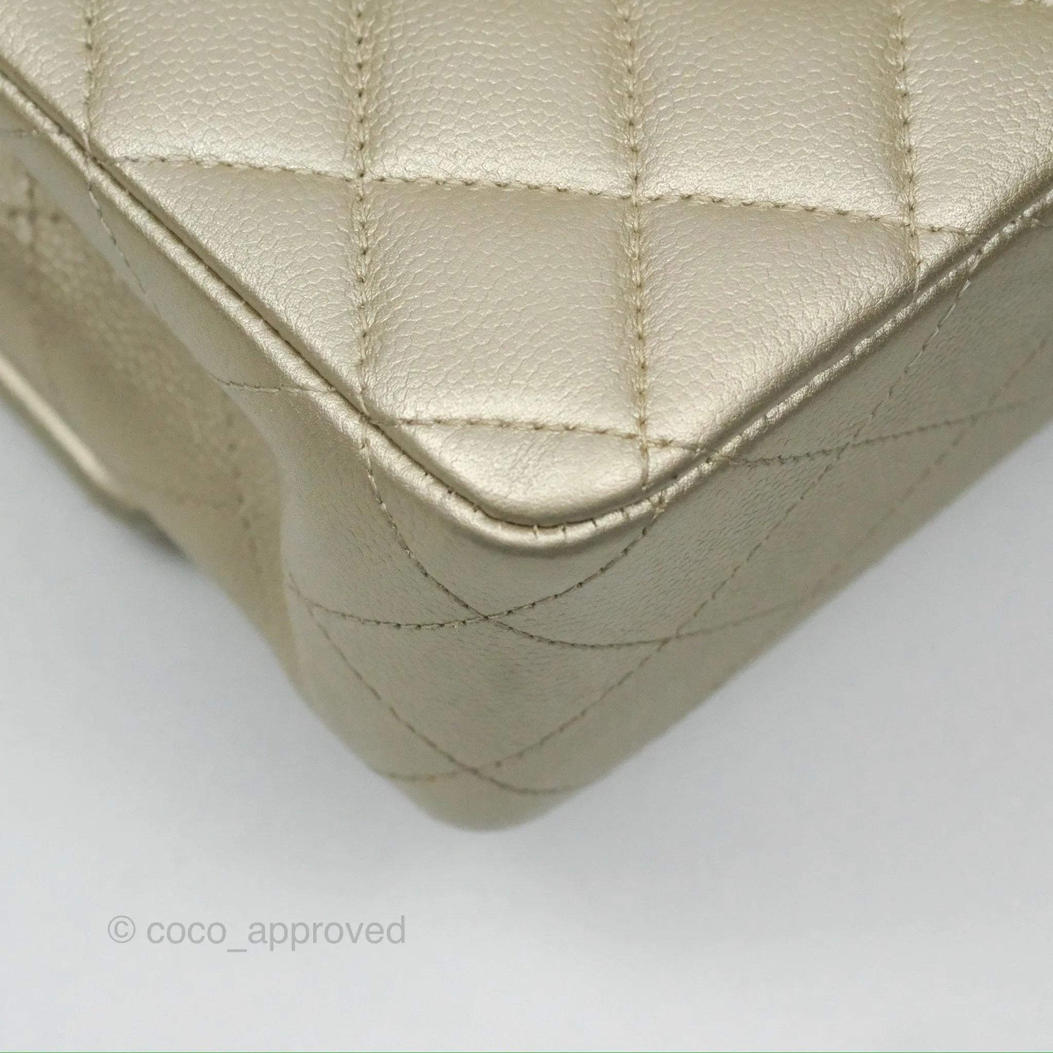 Chanel Classic M/L Medium Flap Quilted Gold Caviar Gold Gold Hardware