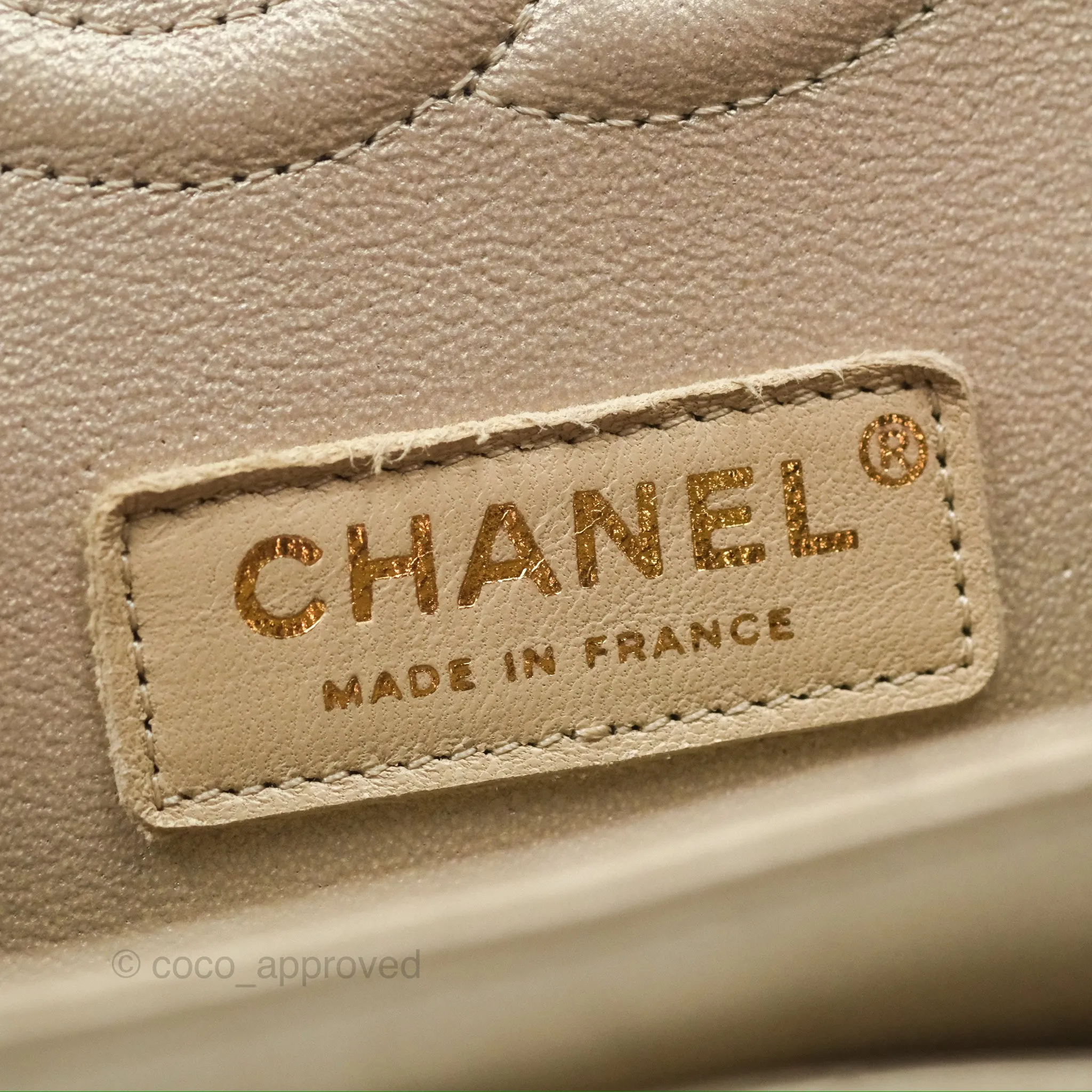 Chanel Classic M/L Medium Flap Quilted Gold Caviar Gold Gold Hardware