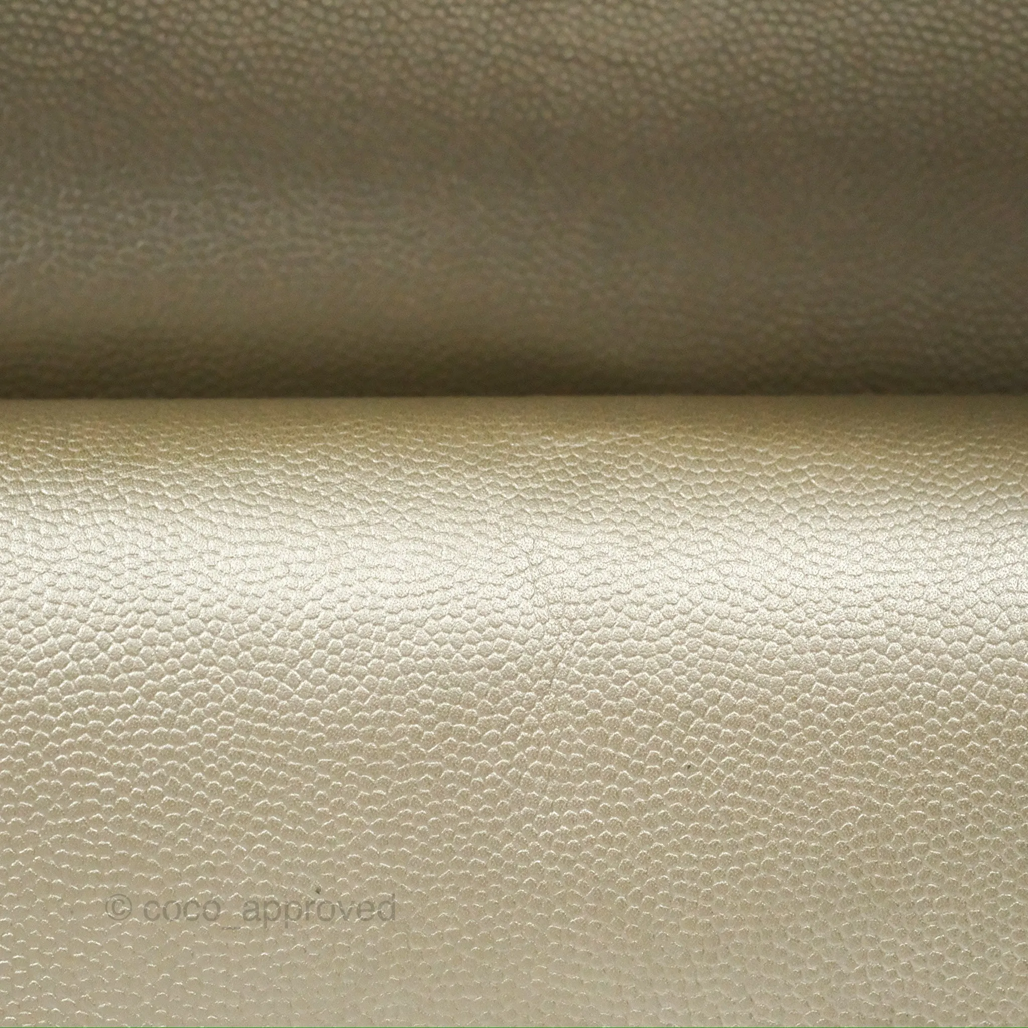 Chanel Classic M/L Medium Flap Quilted Gold Caviar Gold Gold Hardware