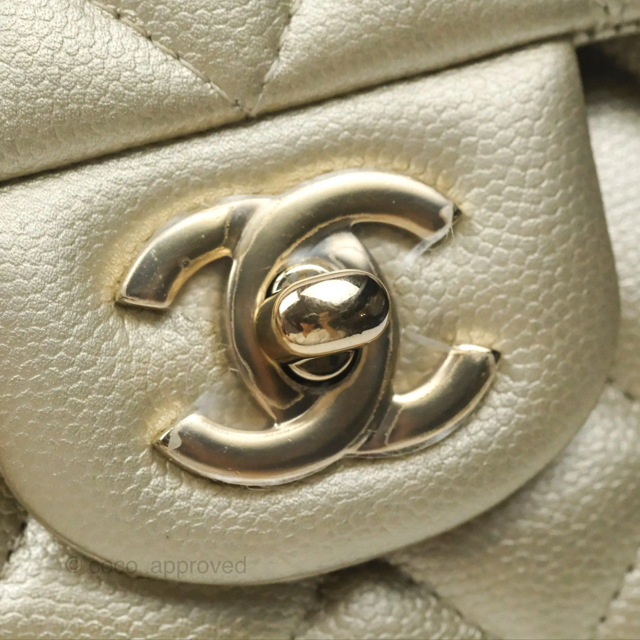 Chanel Classic M/L Medium Flap Quilted Gold Caviar Gold Gold Hardware