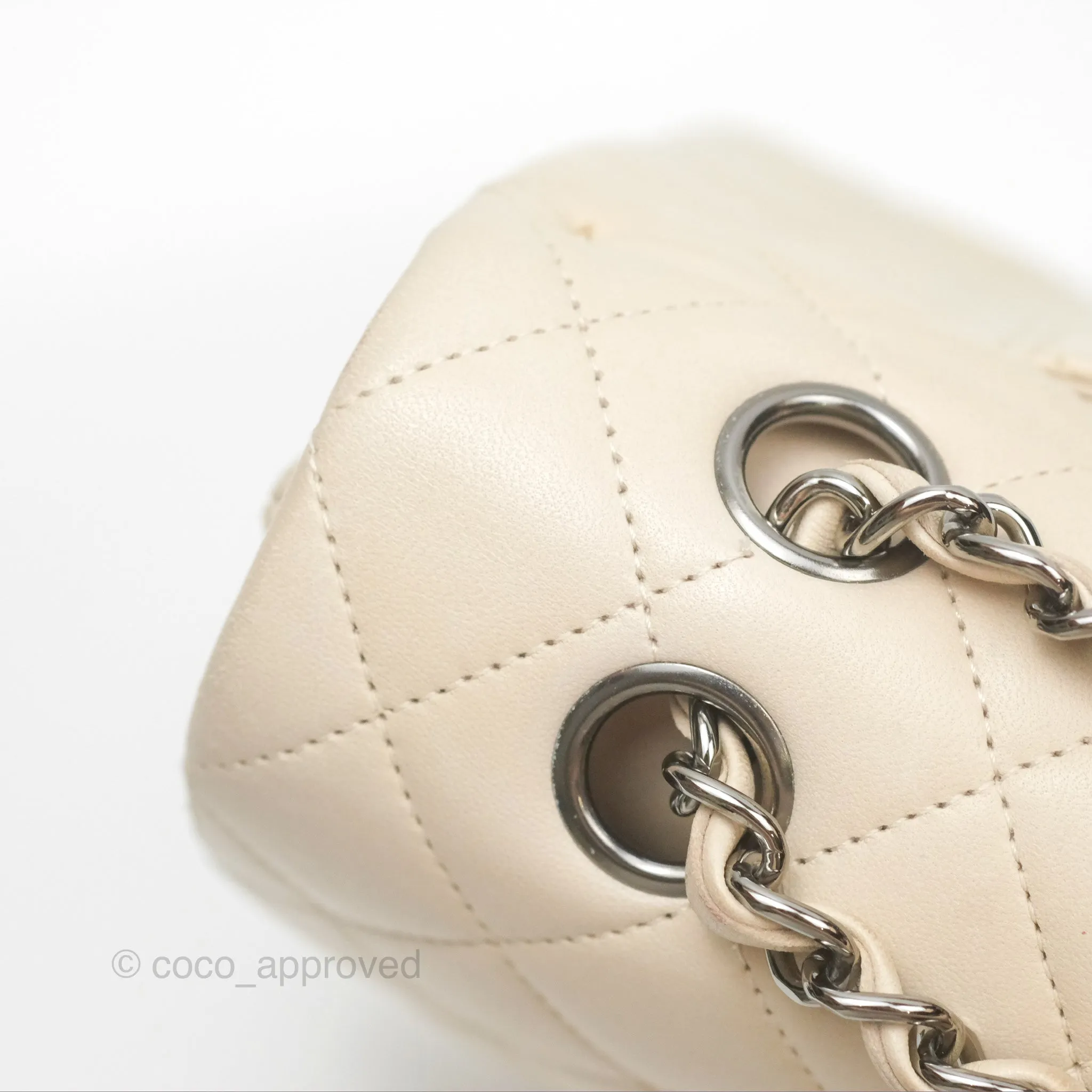 Chanel Classic M/L Medium Flap Quilted Pale Beige Lambskin Gun Metal