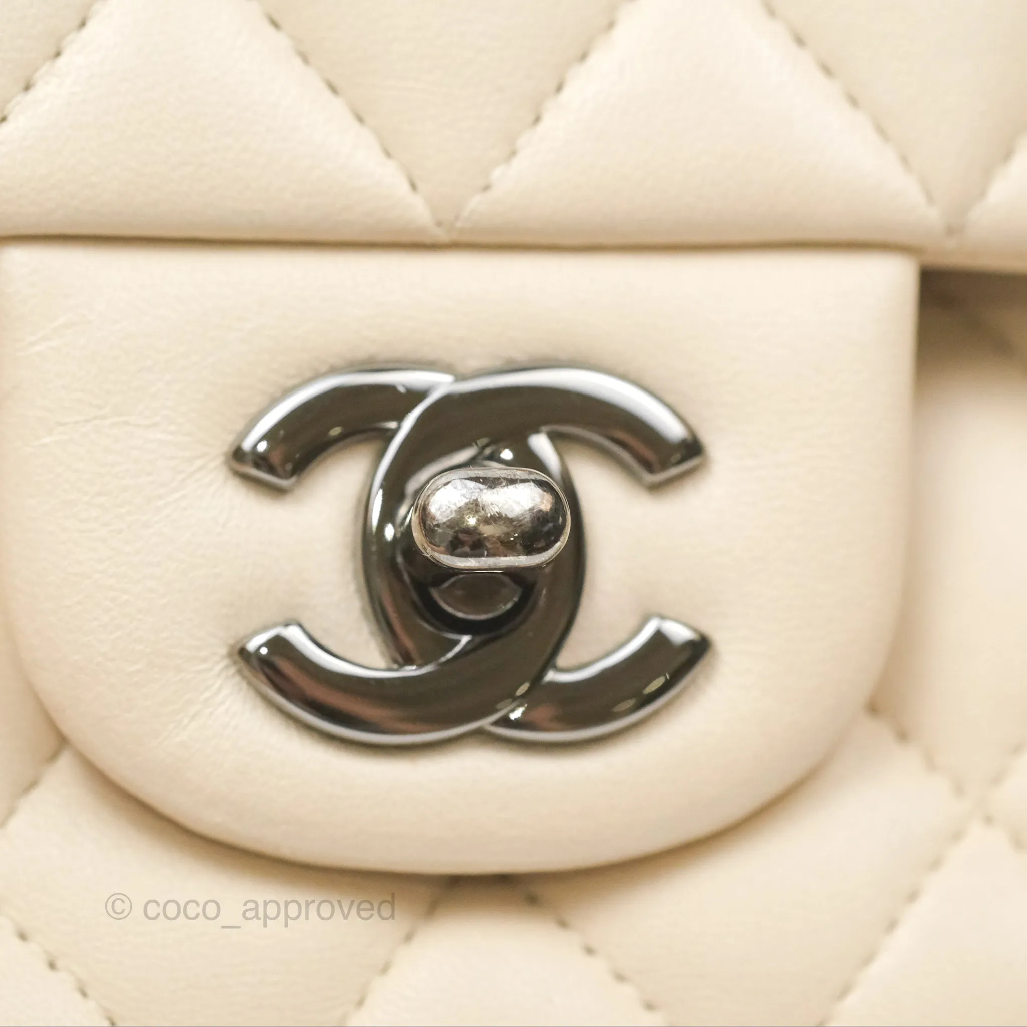 Chanel Classic M/L Medium Flap Quilted Pale Beige Lambskin Gun Metal