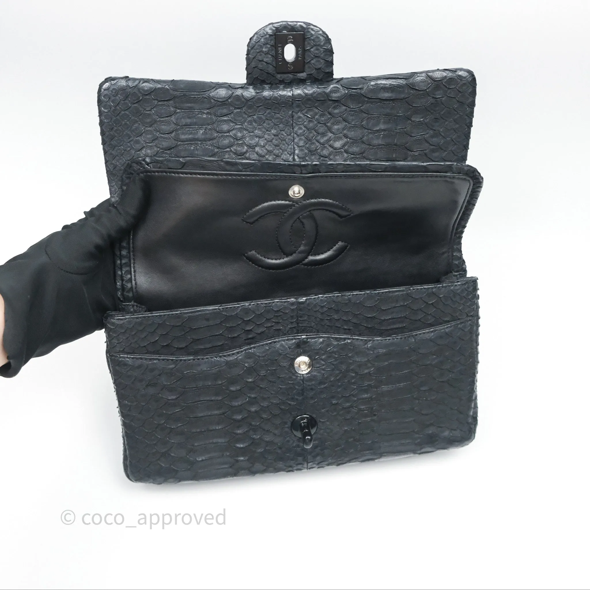 Chanel Classic M/L Medium Flap So Black Python Black Hardware