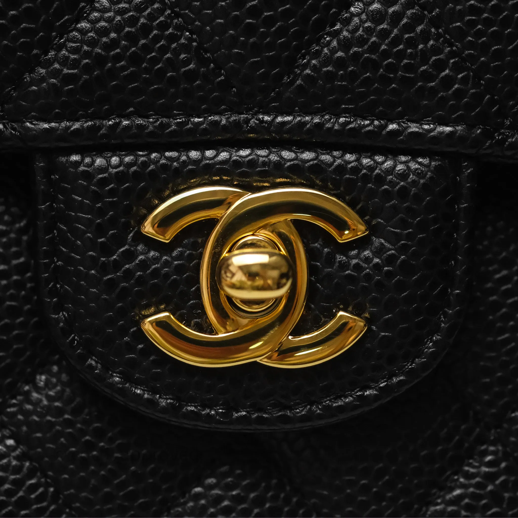 Chanel M/L Medium Classic Flap Quilted Black Caviar Gold Hardware