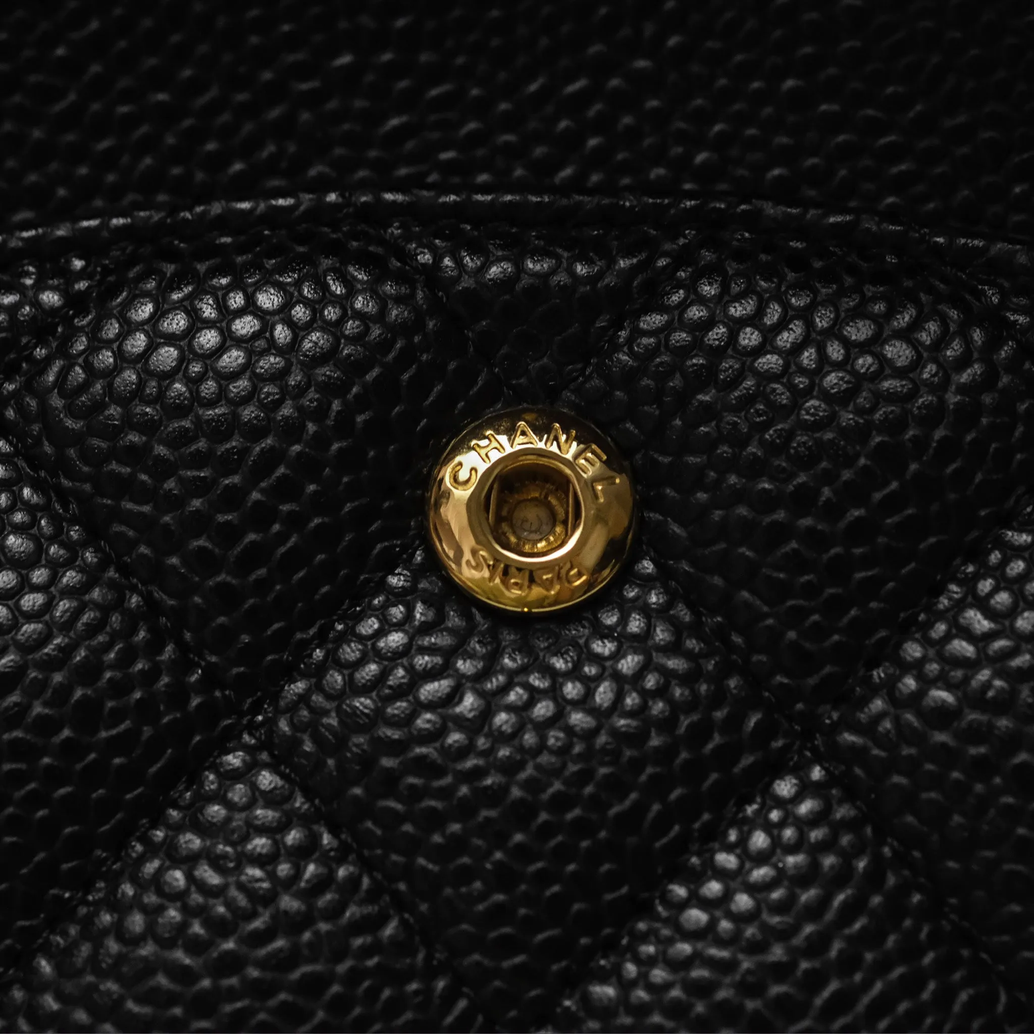 Chanel M/L Medium Classic Flap Quilted Black Caviar Gold Hardware