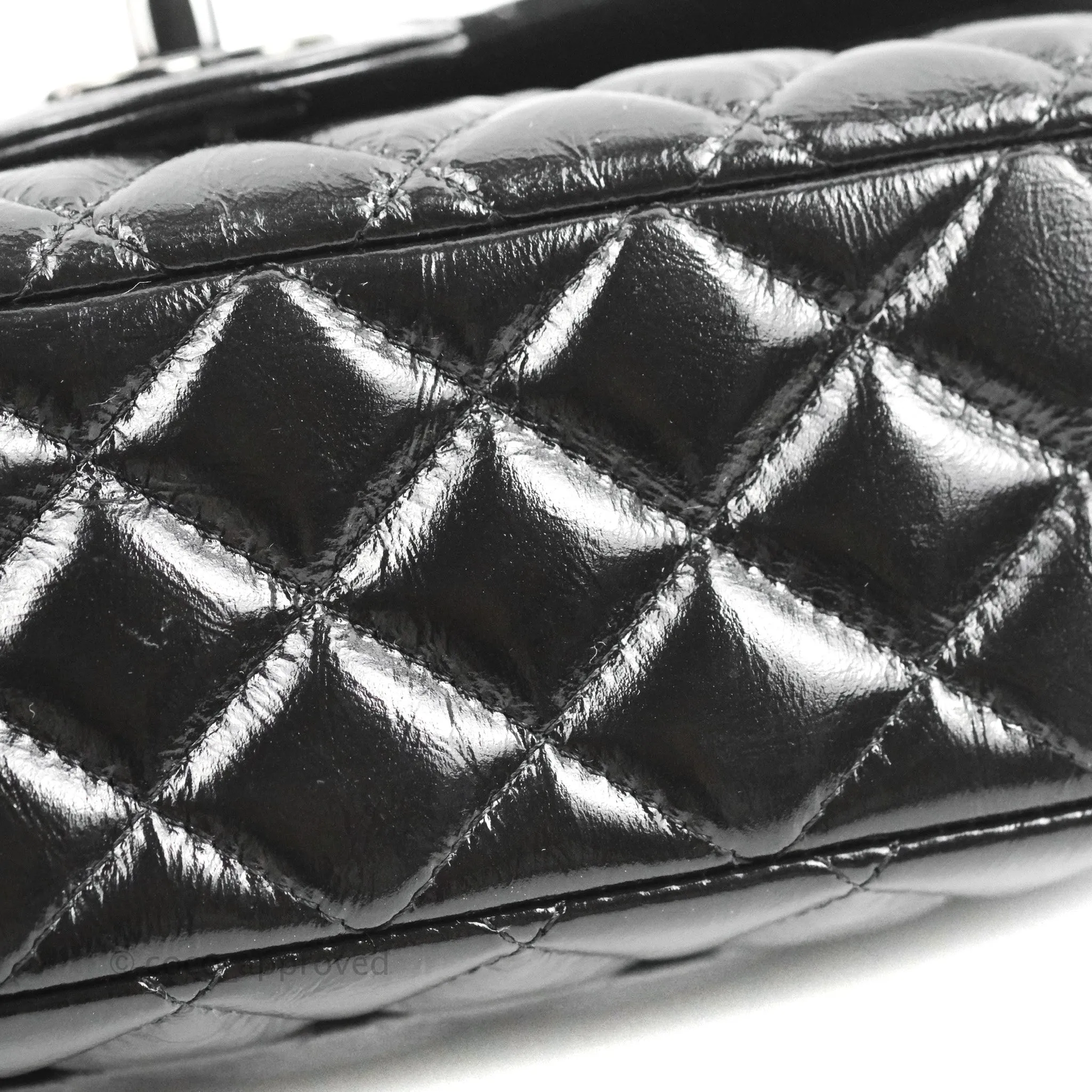 Chanel M/L Medium Classic Quilted Flap So Black Shiny Crumpled Calfskin
