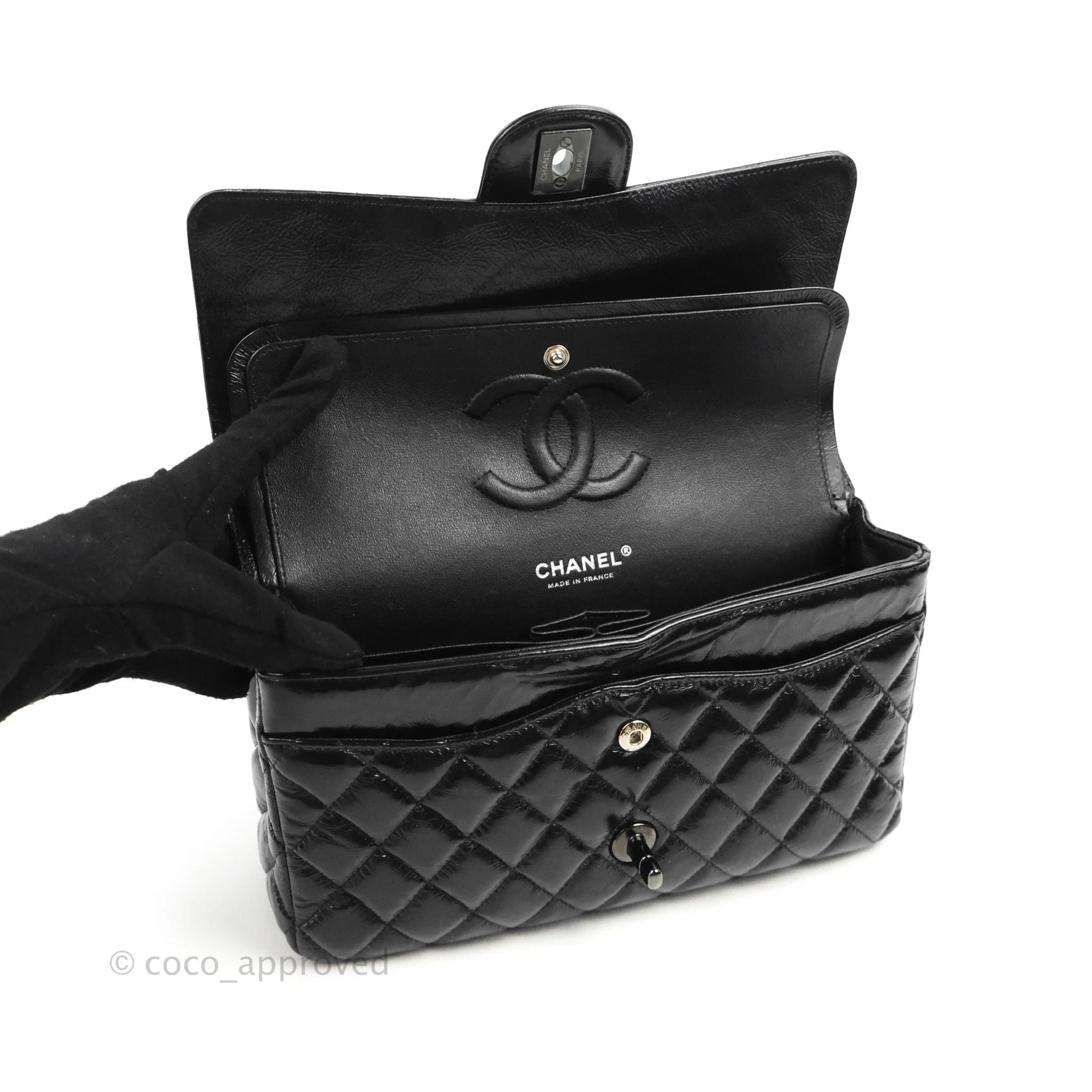 Chanel M/L Medium Classic Quilted Flap So Black Shiny Crumpled Calfskin