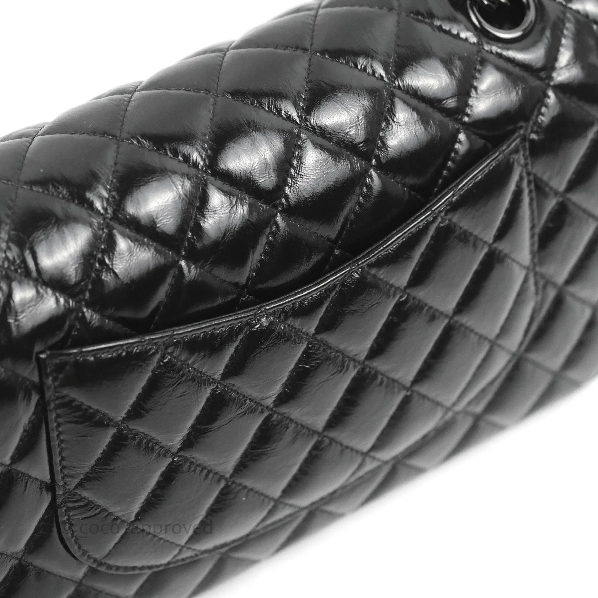 Chanel M/L Medium Classic Quilted Flap So Black Shiny Crumpled Calfskin
