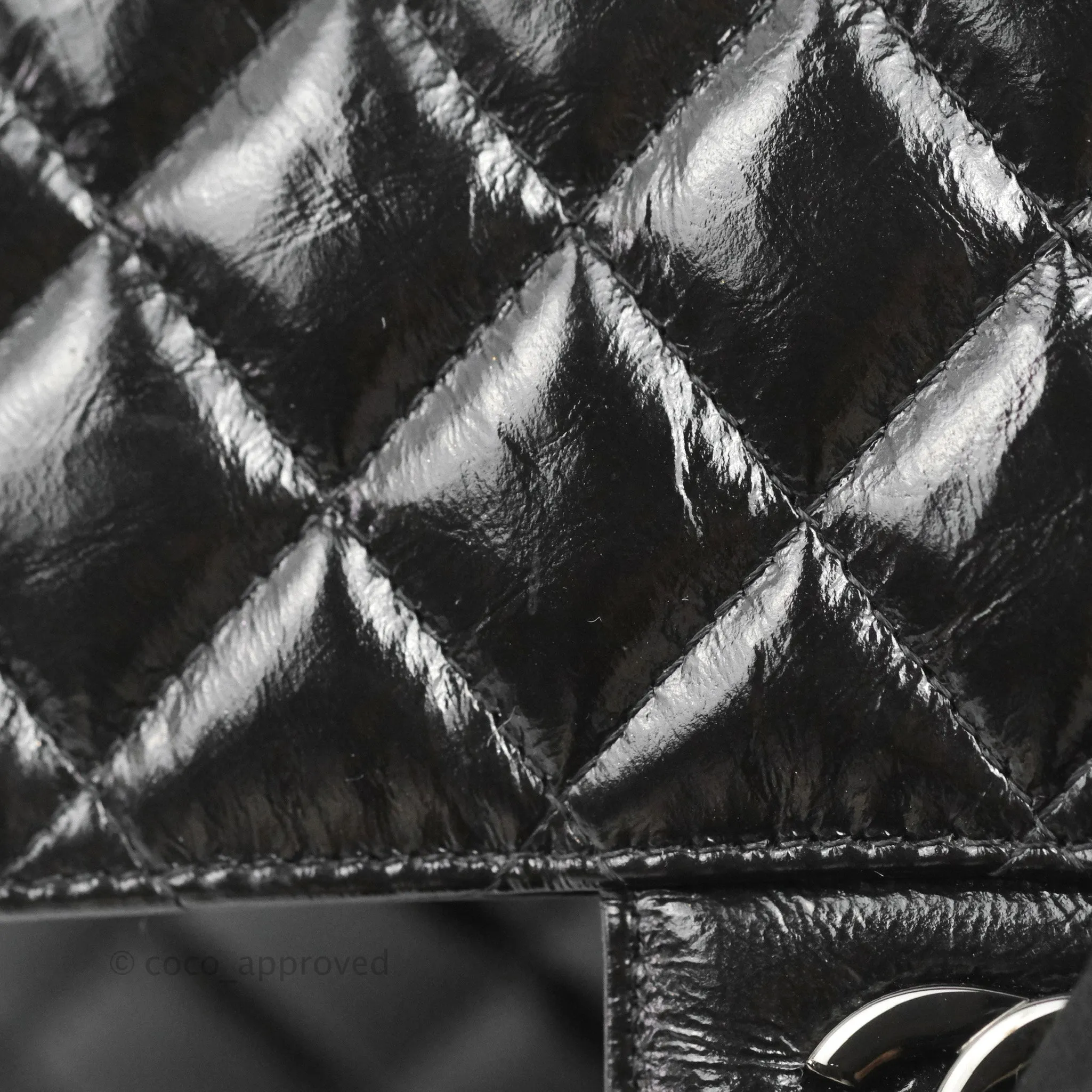 Chanel M/L Medium Classic Quilted Flap So Black Shiny Crumpled Calfskin
