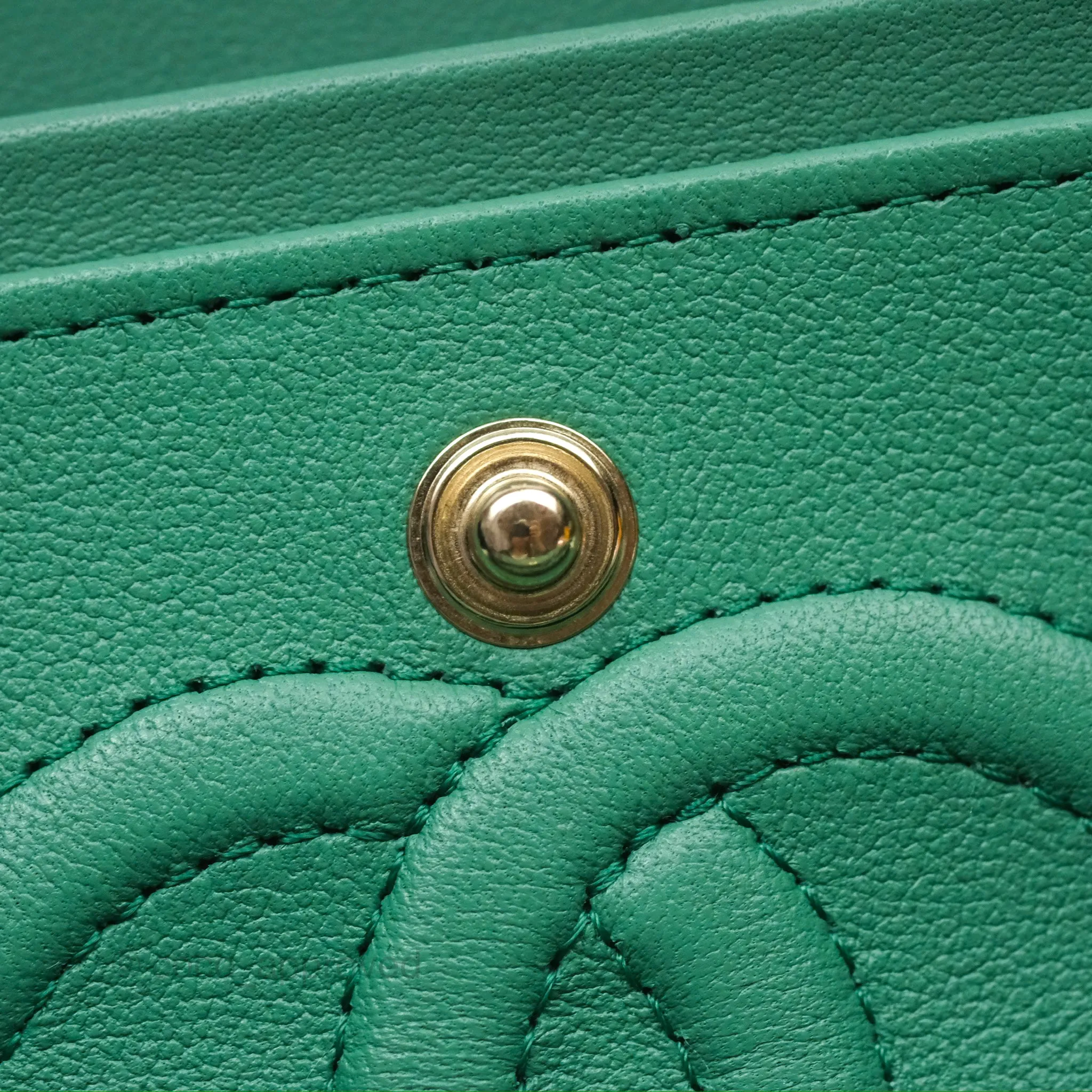 Chanel Small S/M Classic Flap Green Lambskin Gold Hardware