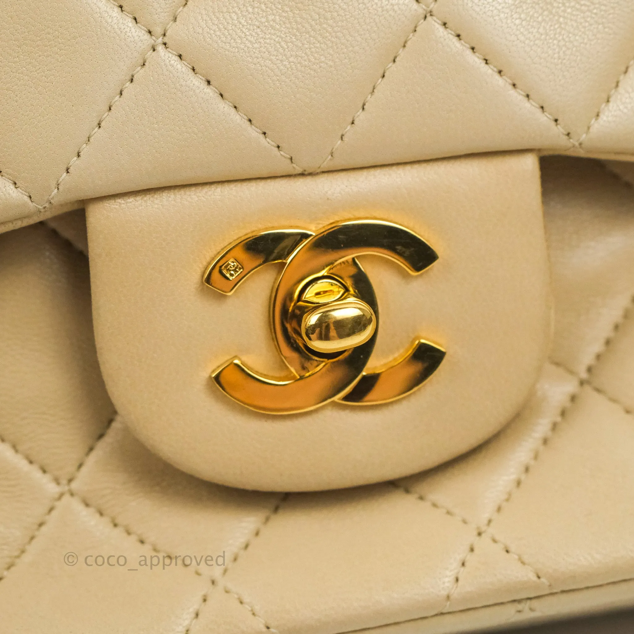 Chanel Vintage Medium Classic Flap Light Beige Lambskin 24K Gold Hardware