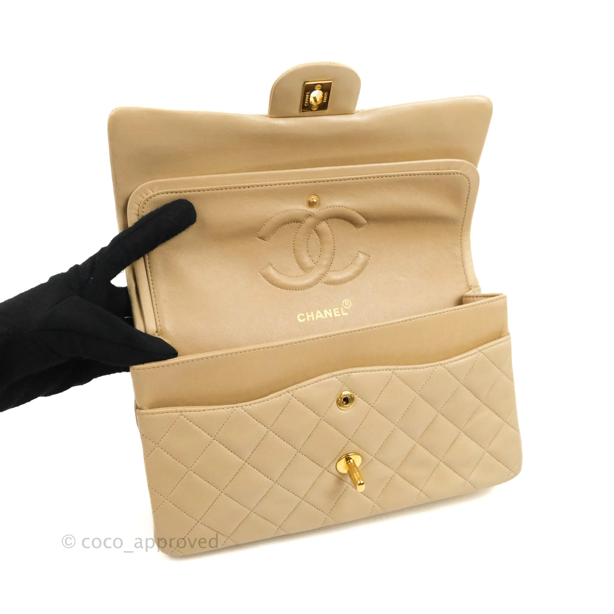 Chanel Vintage Medium Classic Flap Light Beige Lambskin 24K Gold Hardware