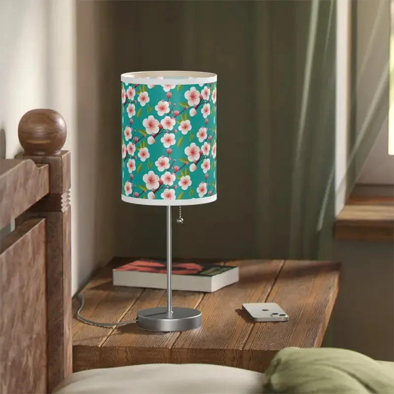 Chic Steel Lamp Base for Trendy Fashion Vibes