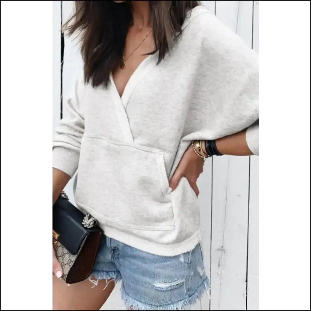 Chic Surplice Long Sleeve Sweatshirt: Fabulousness in Every Stitched Fiber! 😄