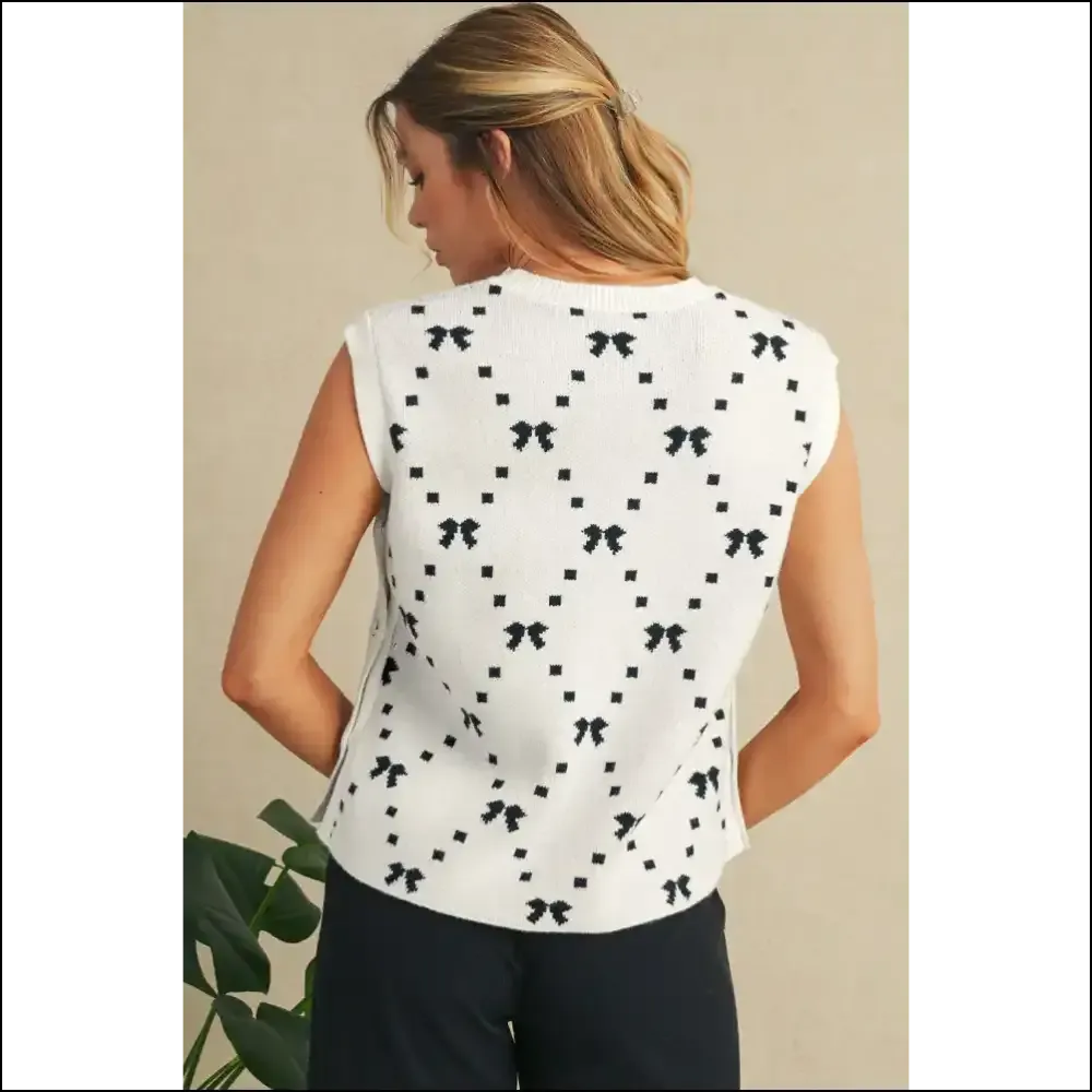 Chic White Bow Pattern Knit: Bow Down, Bitches! 😈 Needful Things