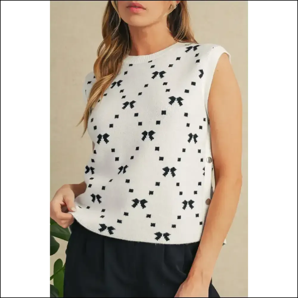 Chic White Bow Pattern Knit: Bow Down, Bitches! 😈 Needful Things