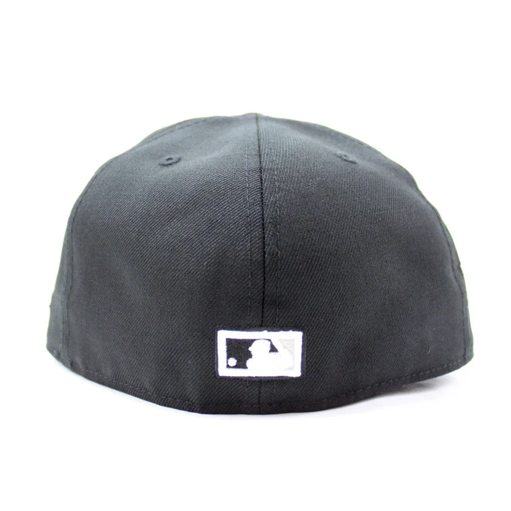 Chicago White Sox 2005 World Series New Era Fitted 59Fifty Hat (Glow in the Dark Logo Black Floral Under Brim)
